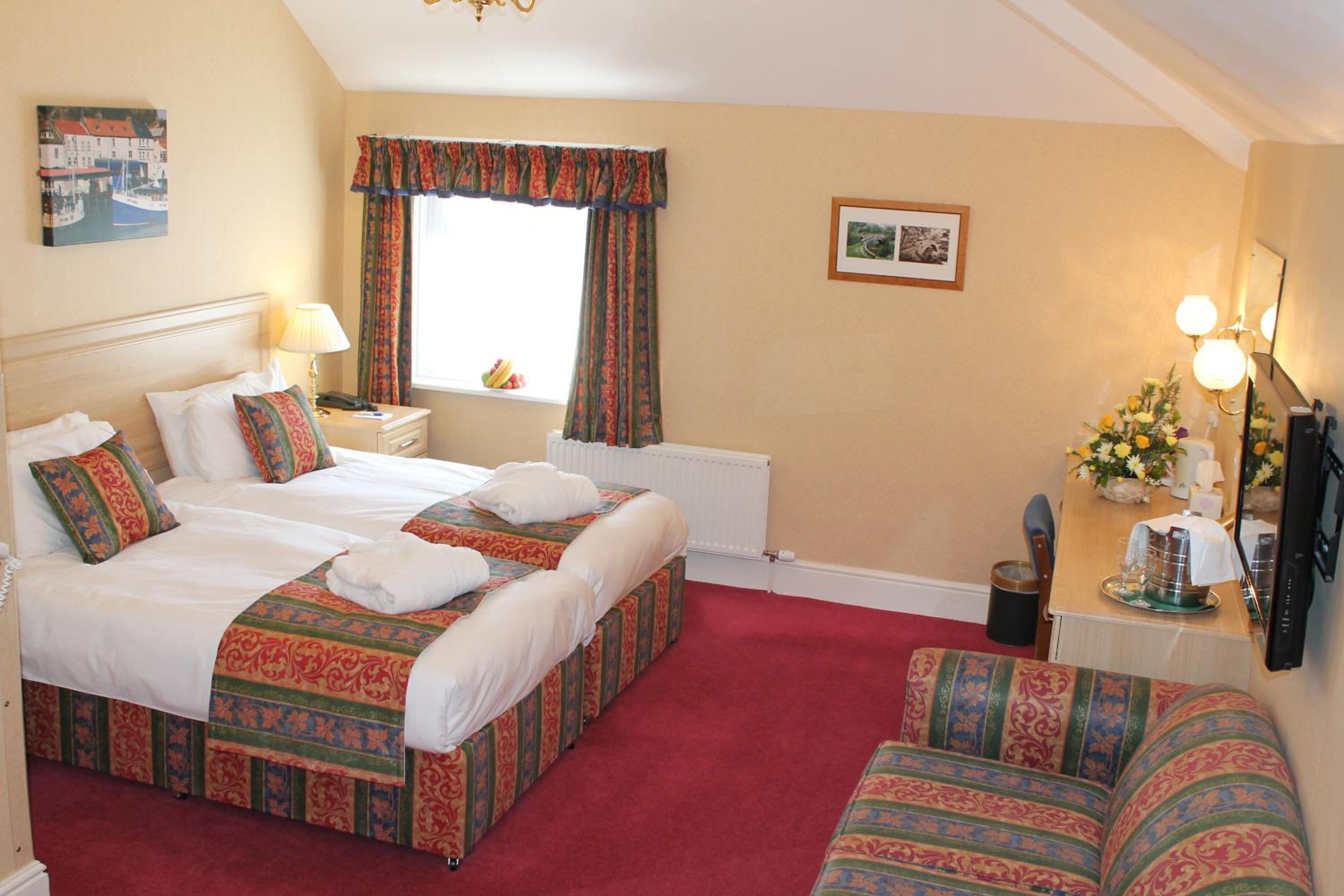 Deluxe Twin Room - Photo 18