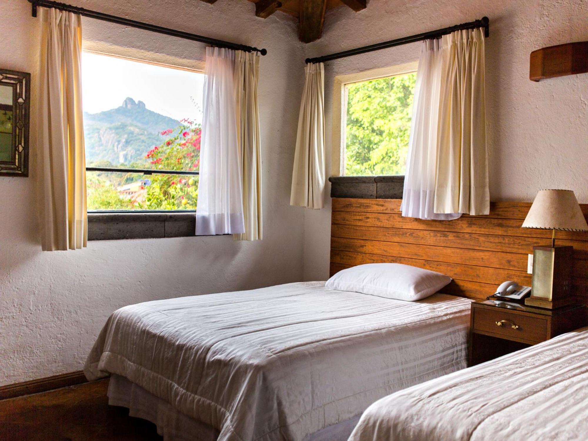 Double Room with Two Double Beds - Photo 6
