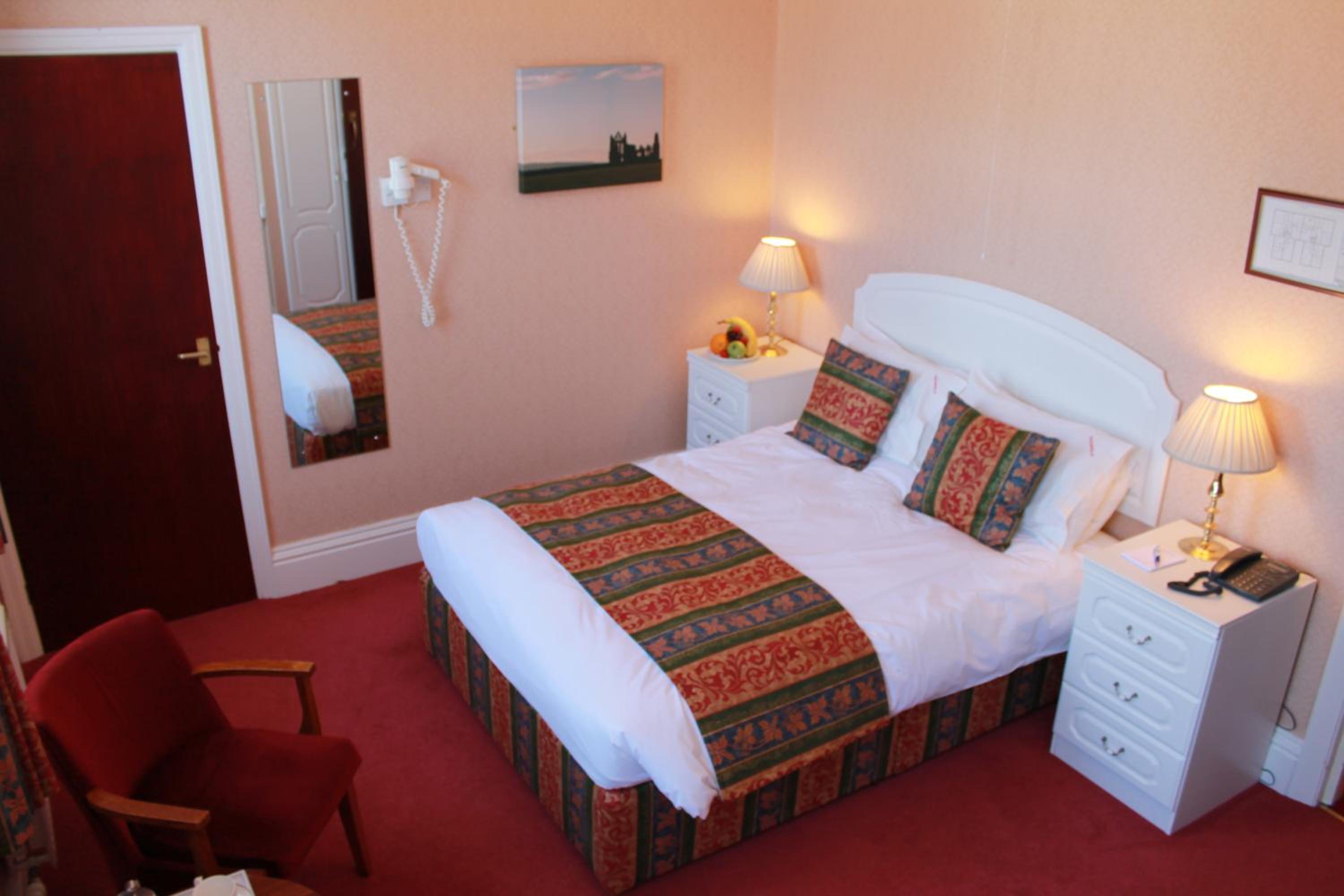 Double Room - Photo 12