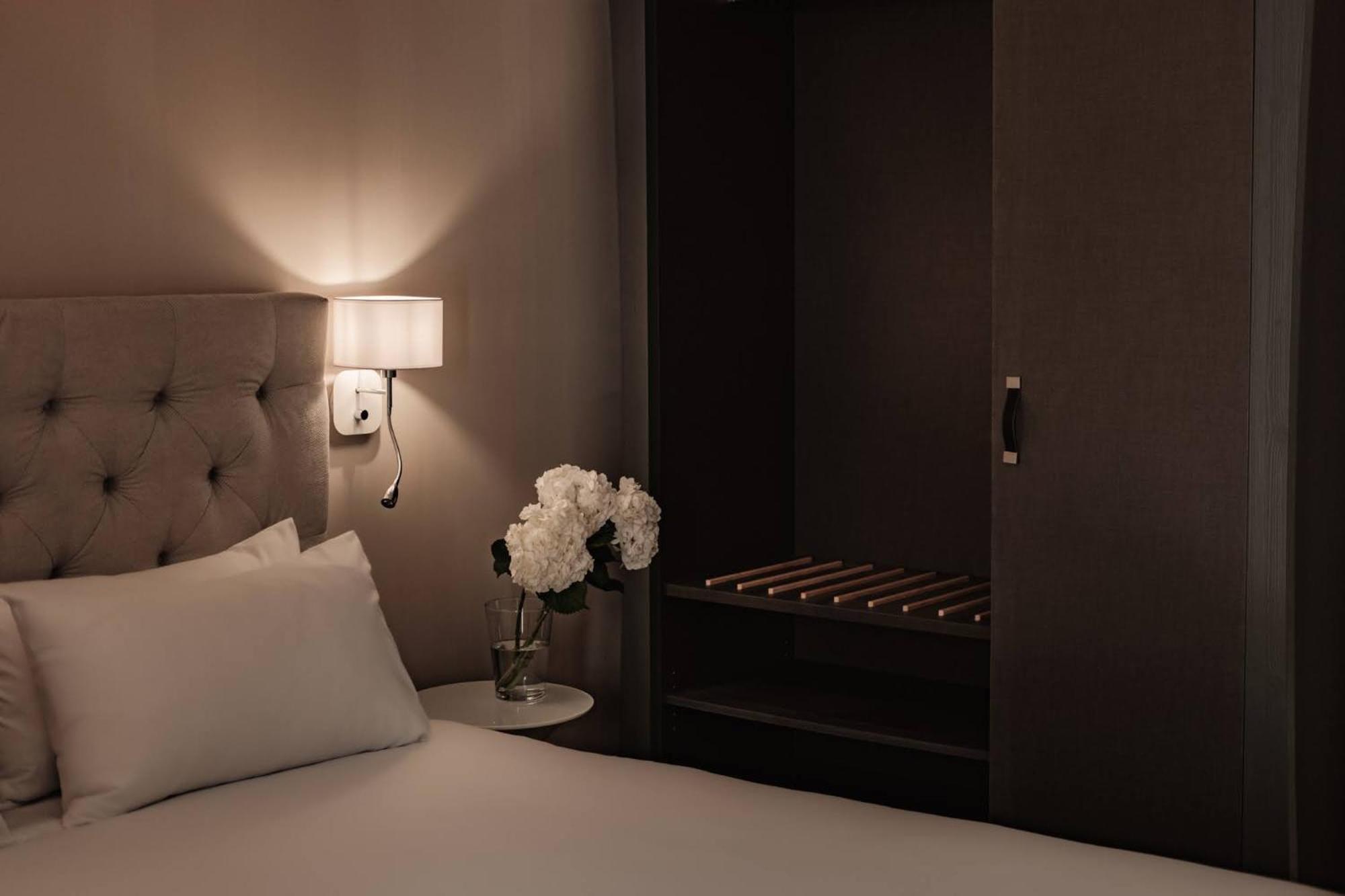 Deluxe King Room photo 3