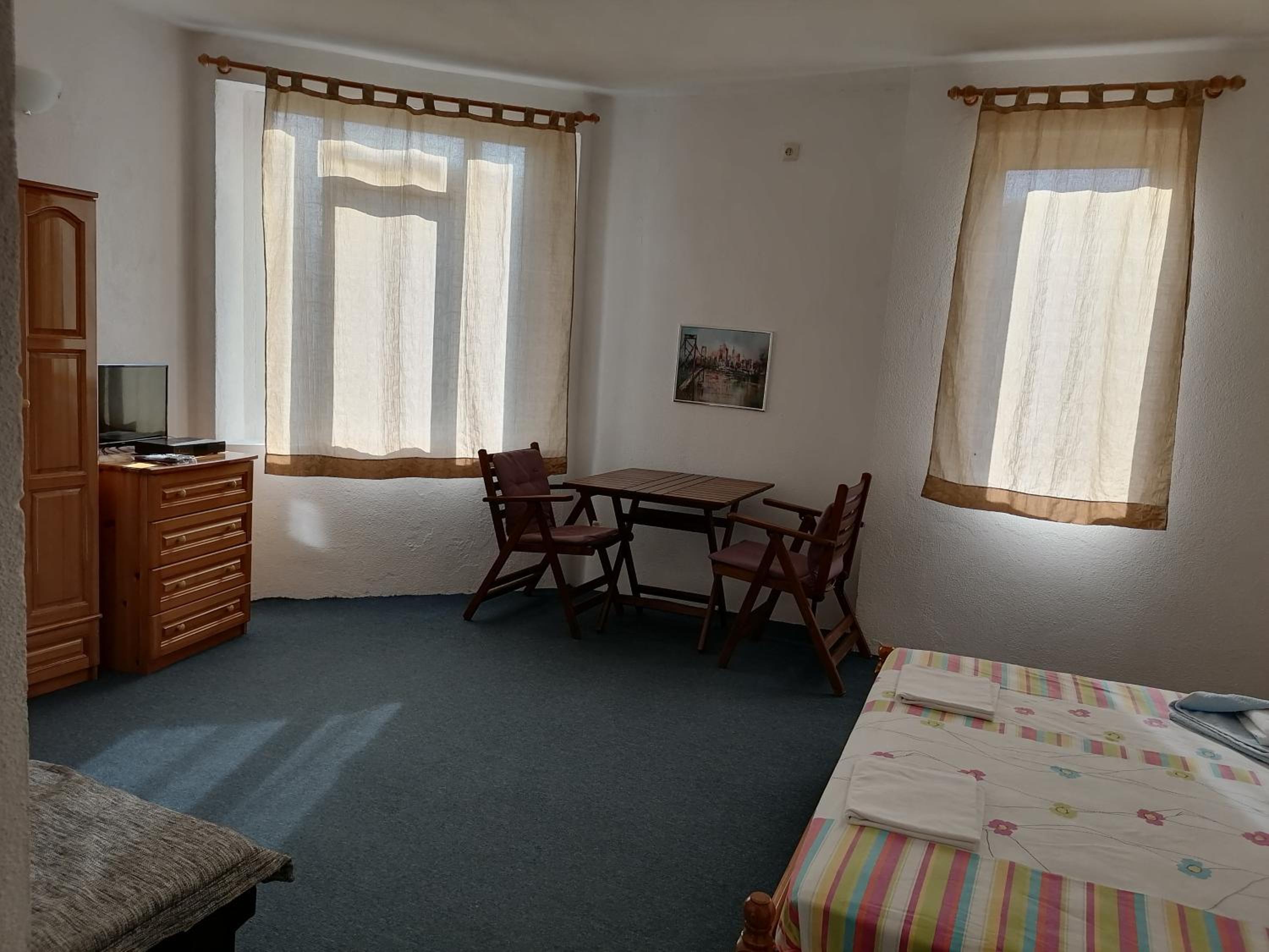 Double Room with Private Bathroom photo 2