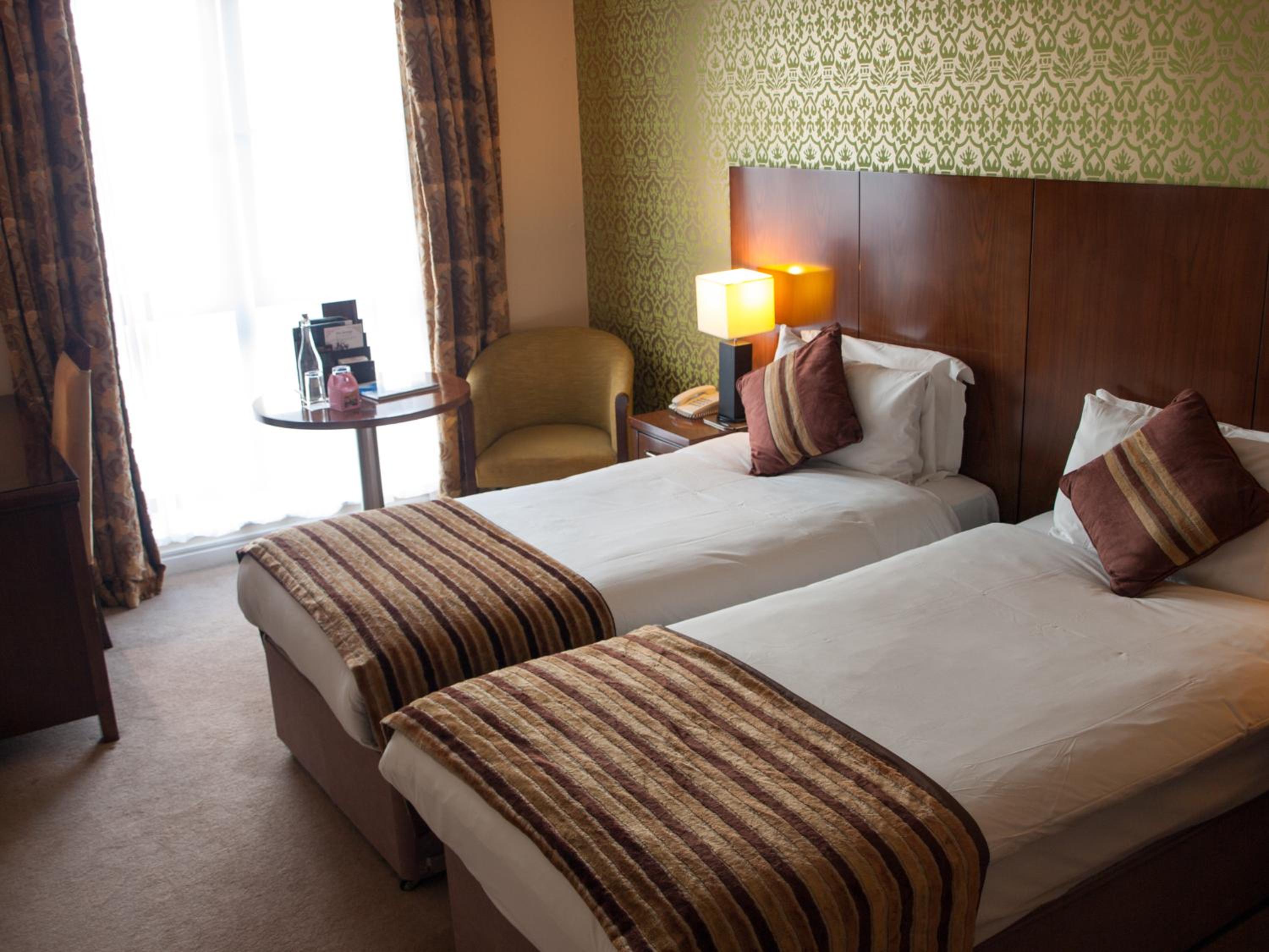 Twin Room - Photo 8