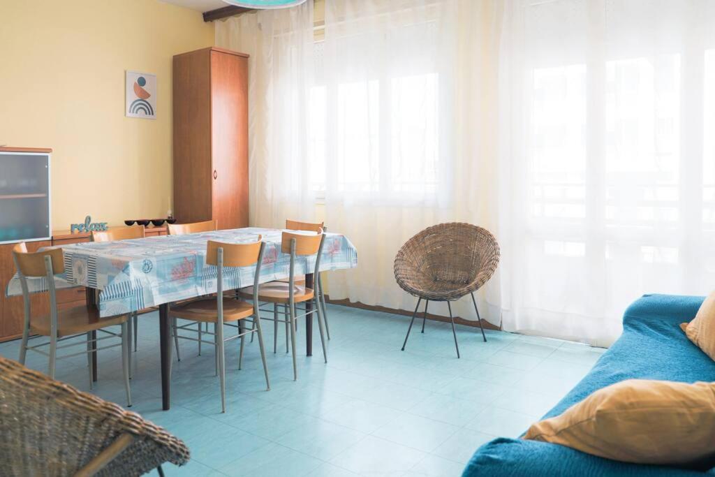 Two-Bedroom Apartment photo 2