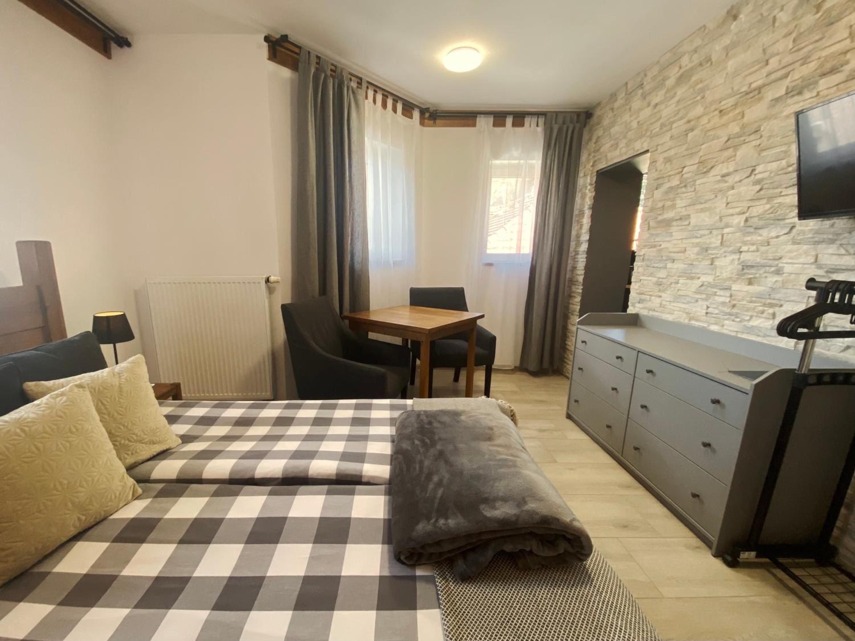 Standard Double Room - Photo 5