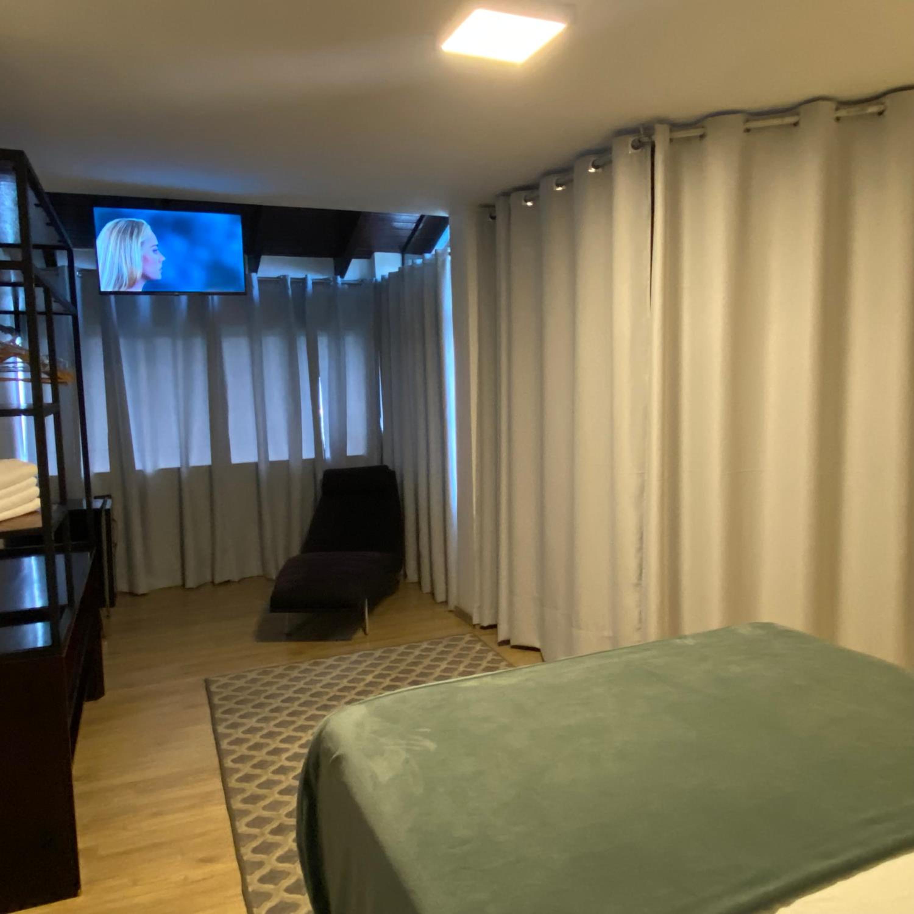 Deluxe Double or Twin Room with Spa Bath photo 1