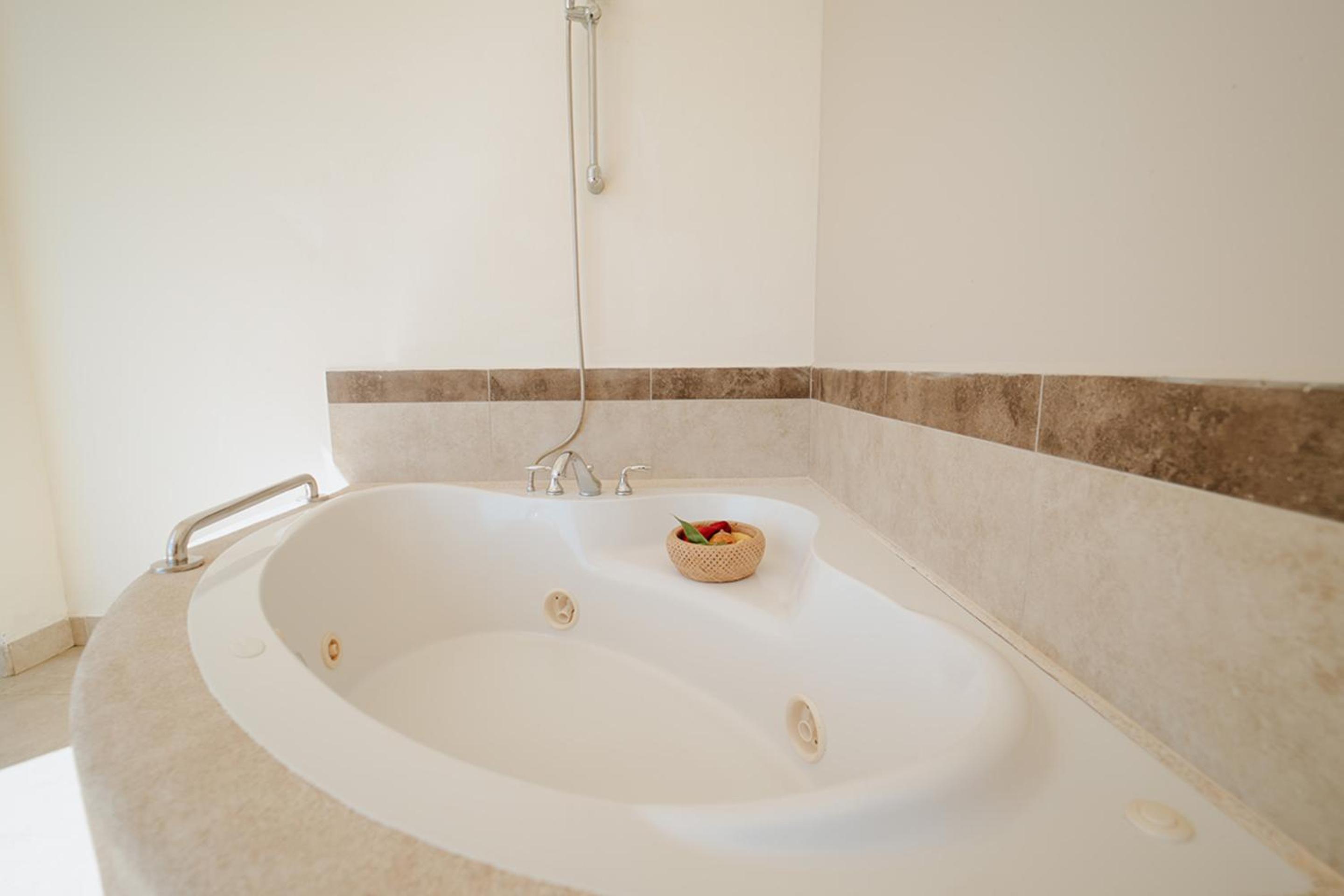 Vista Suite - Adults Only - Photo 2