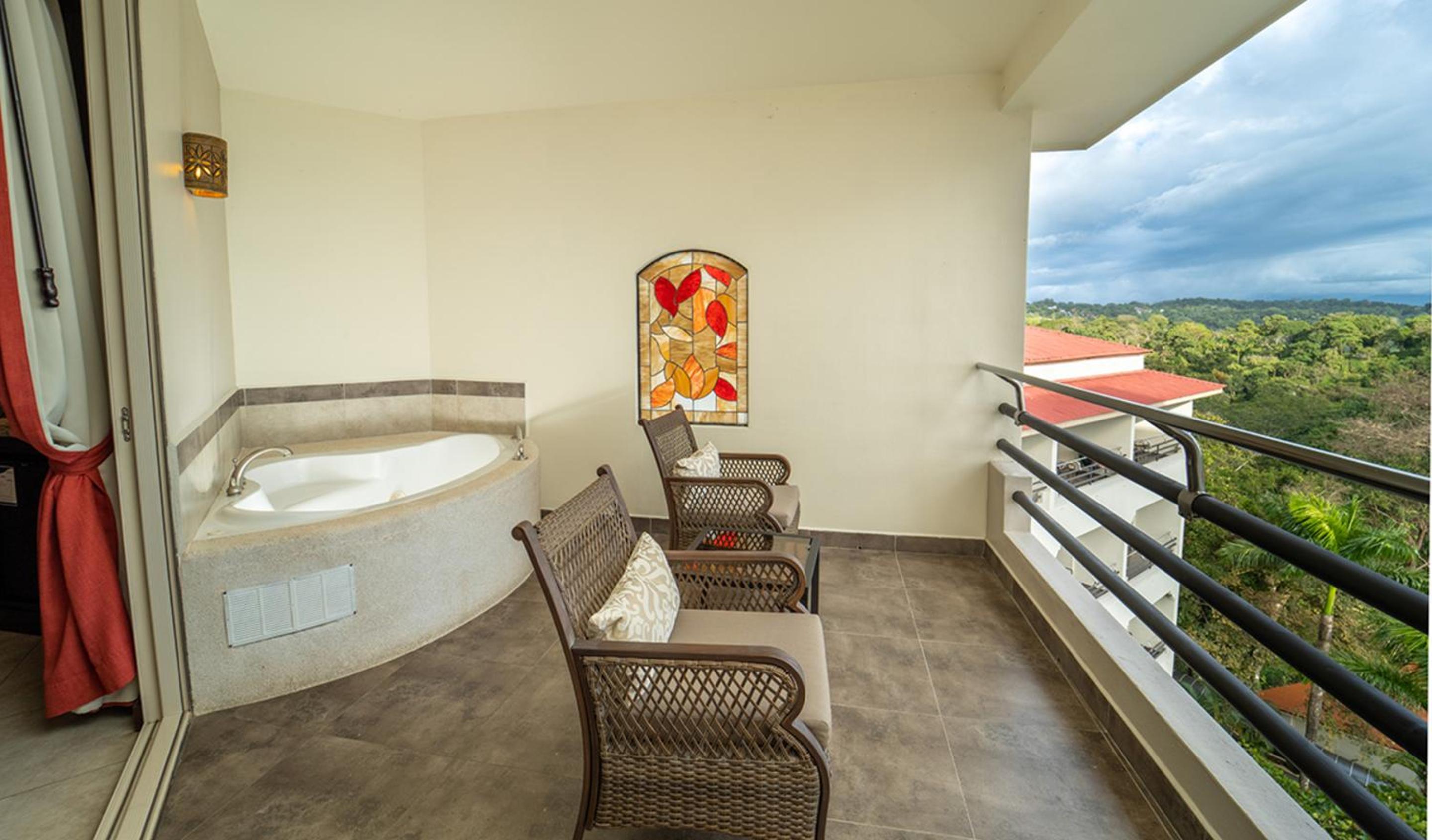 Vista Suite - Adults Only - Photo 4