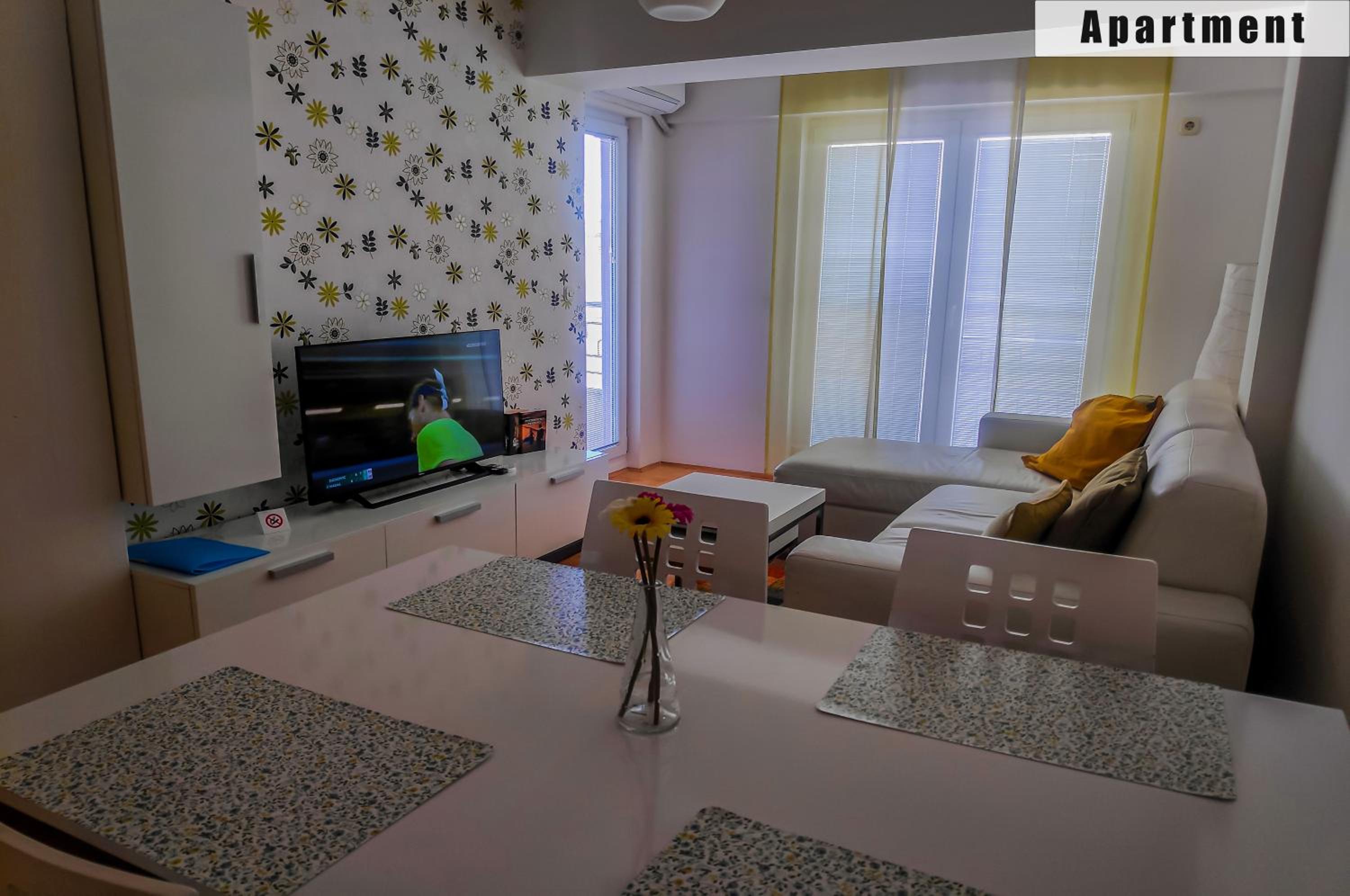 Apartment photo 3