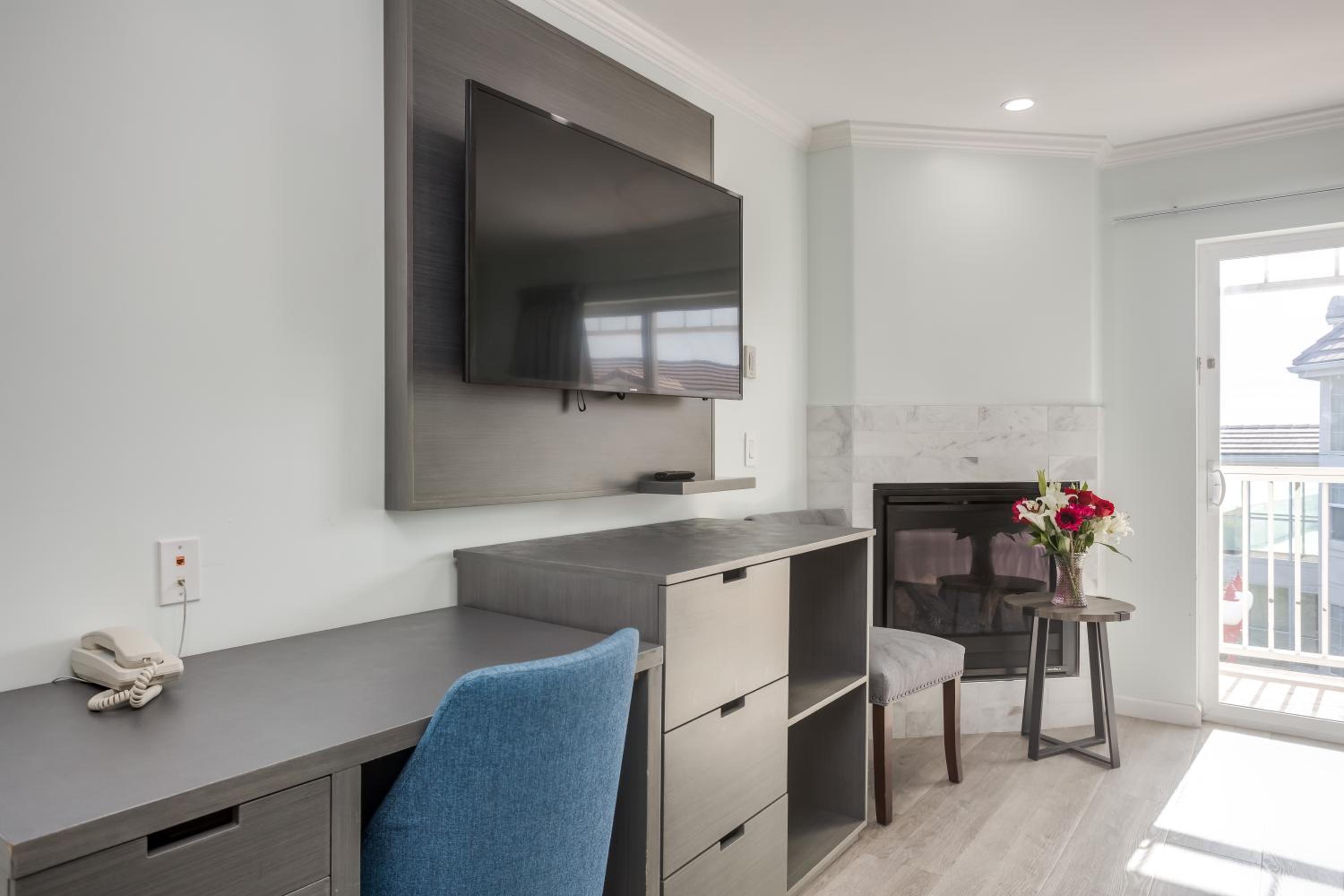 Quadruple Room - Photo 2