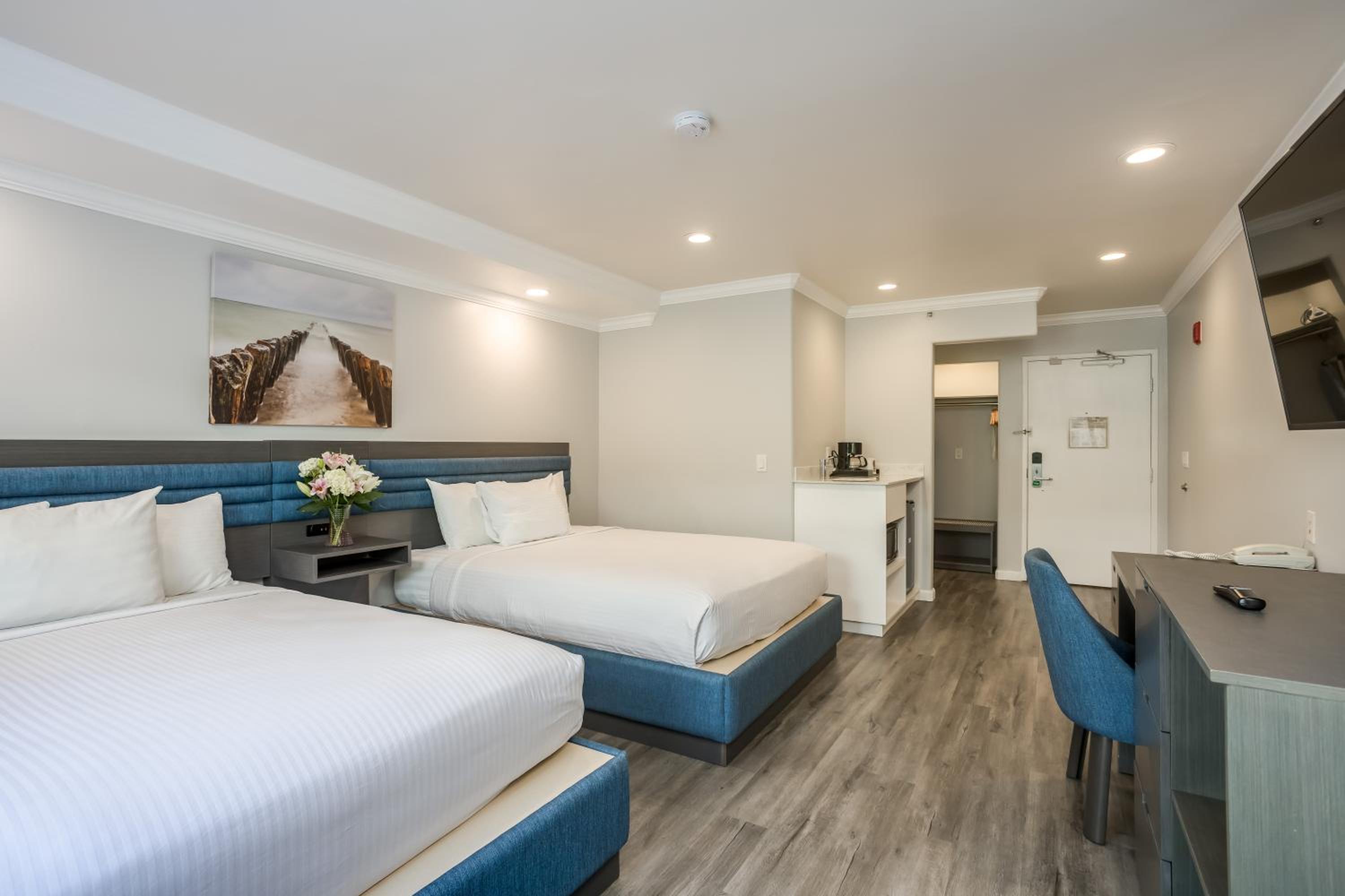Quadruple Room - Photo 3