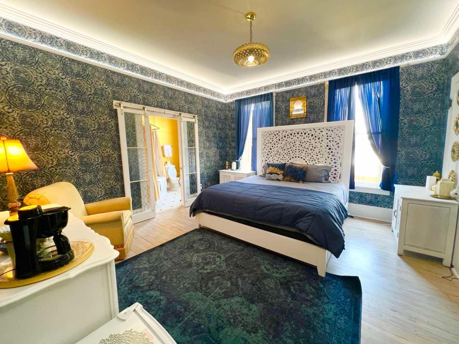 Superior King Room