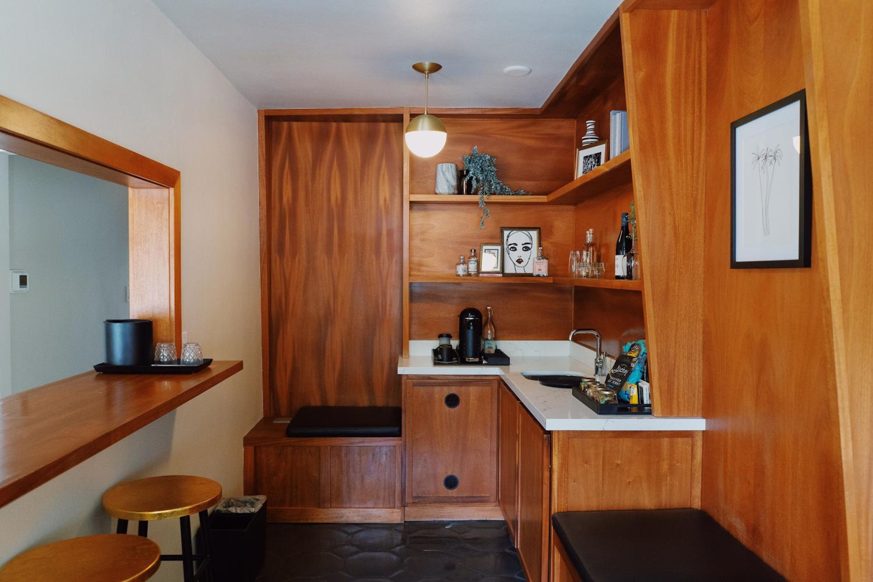 Two-Bedroom Suite - Photo 3