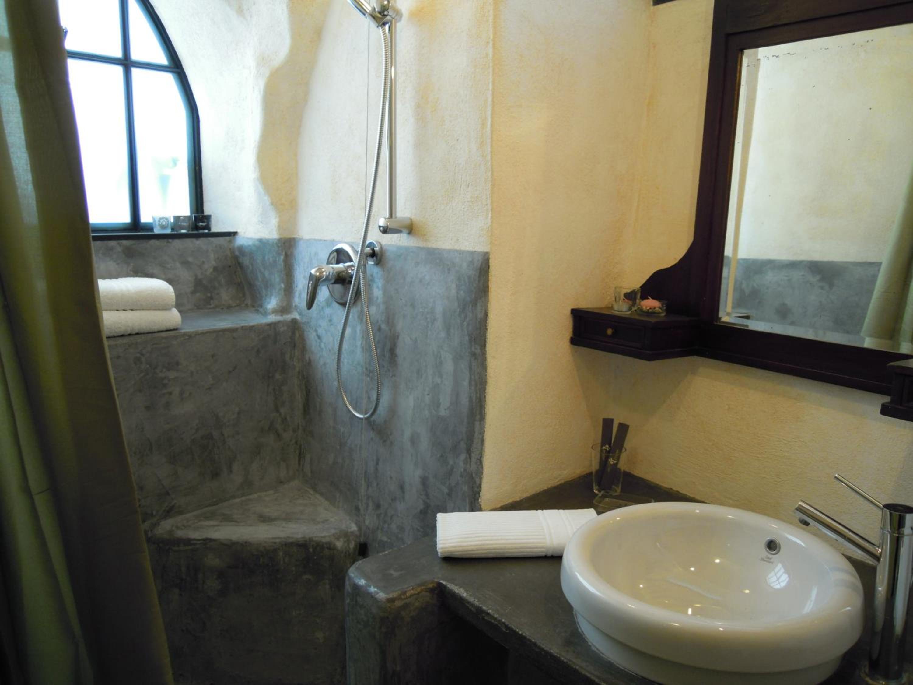 Apartment - Ground Floor photo 3