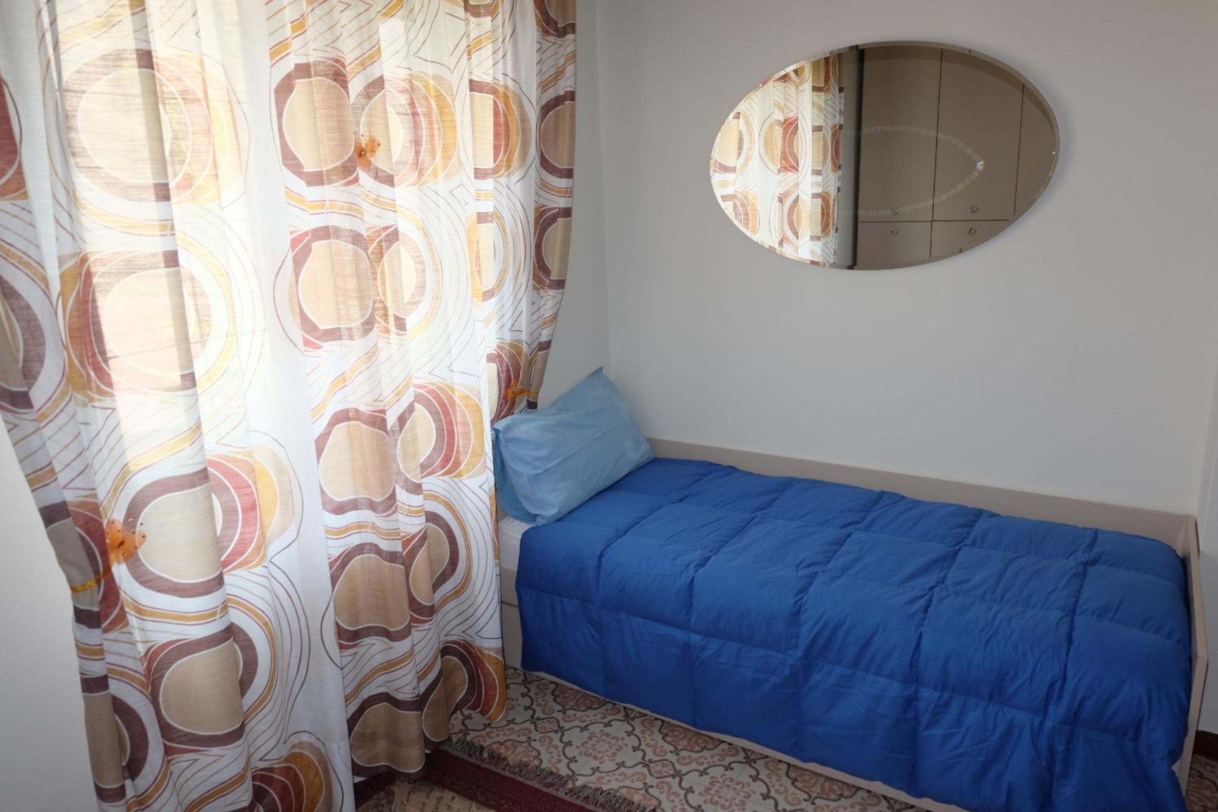 Large Single Room photo 1
