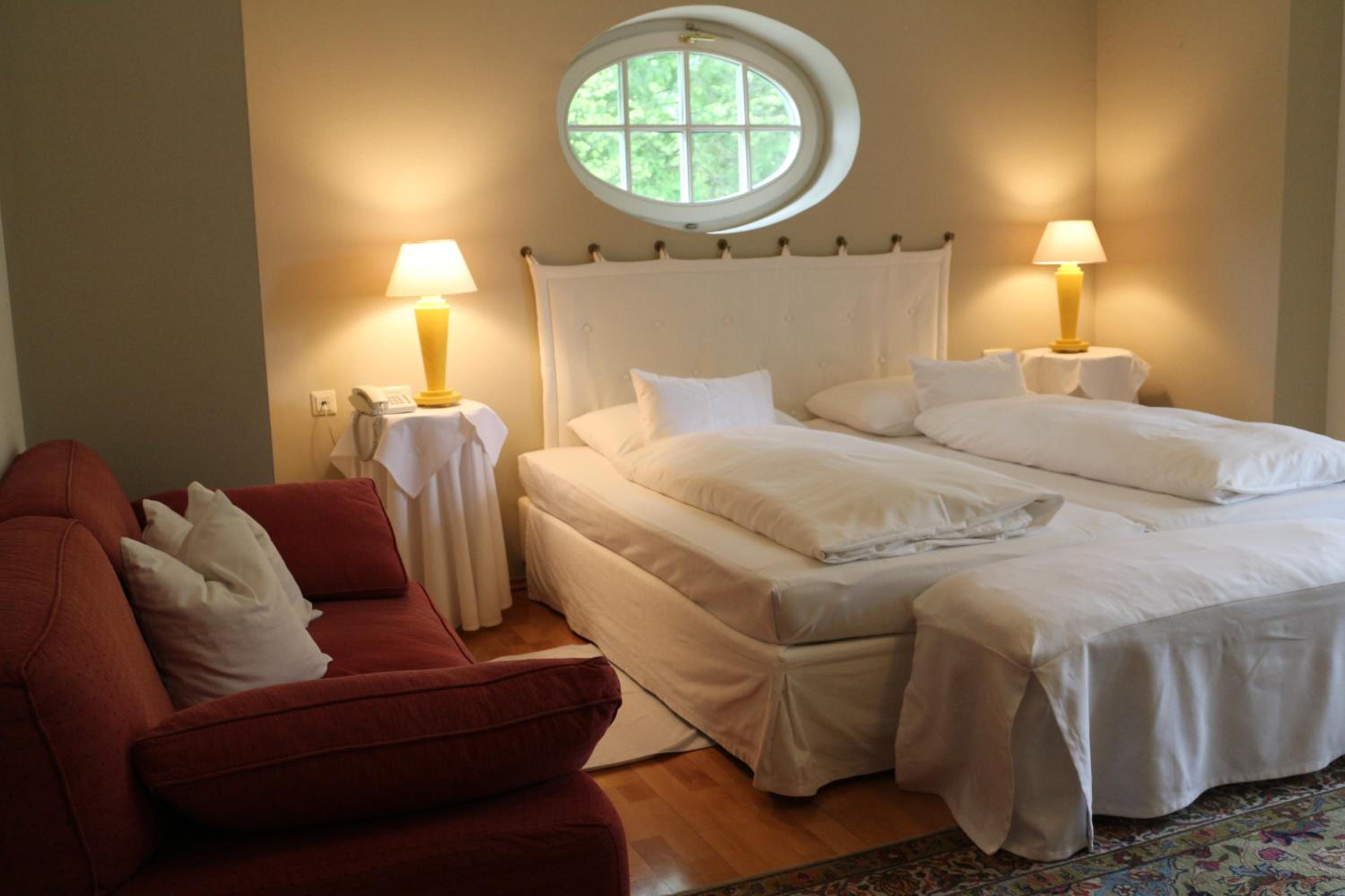 Double or Twin Room with Garden View - Photo 1