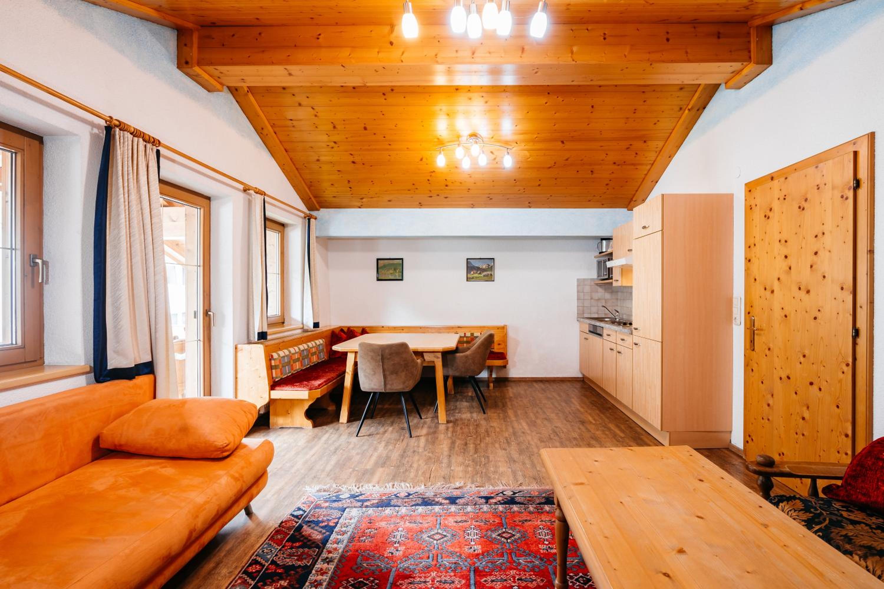 Two-Bedroom Apartment - Photo 17