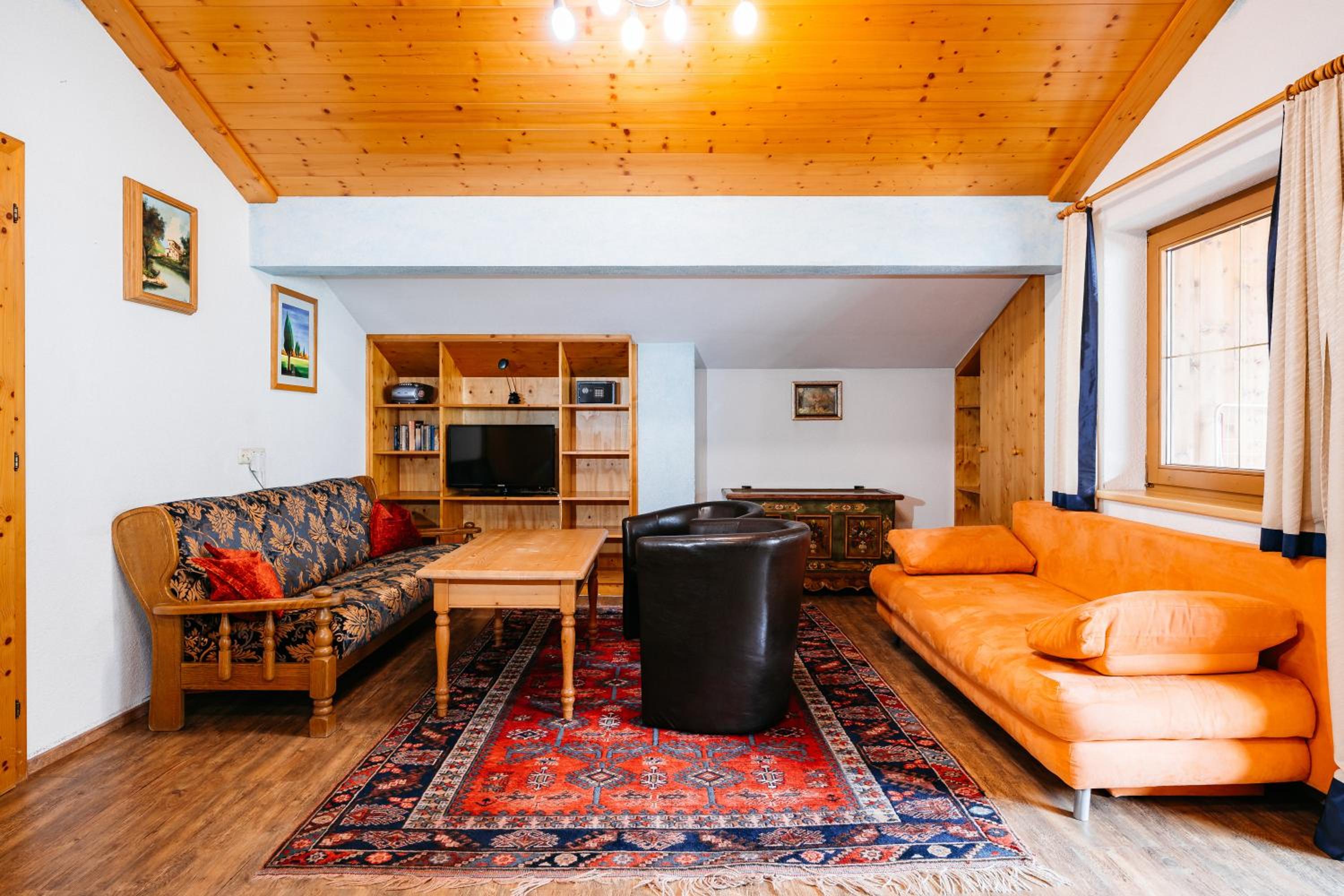 Two-Bedroom Apartment - Photo 7