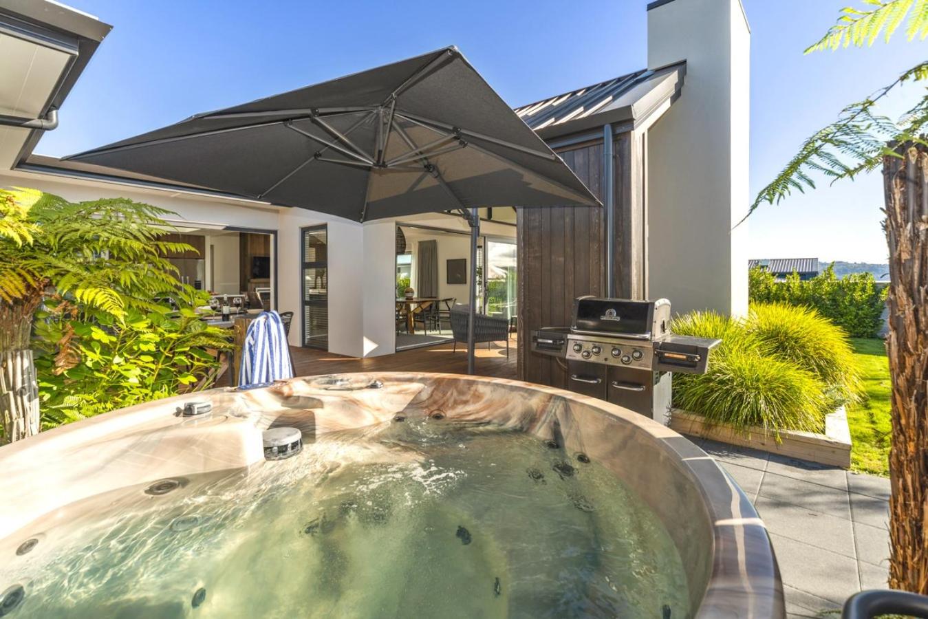 Four-Bedroom House photo 1