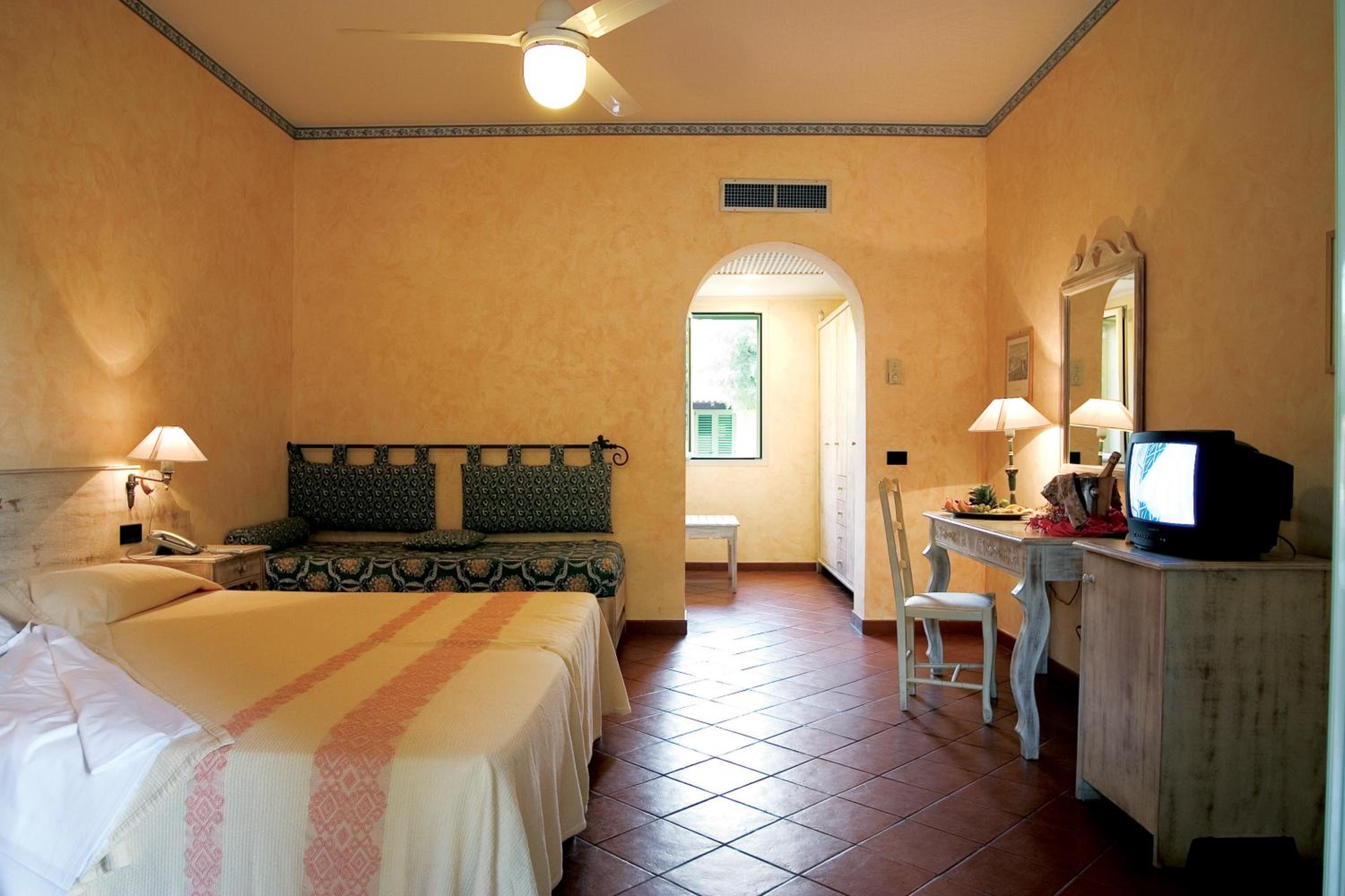 Cottage Triple Room