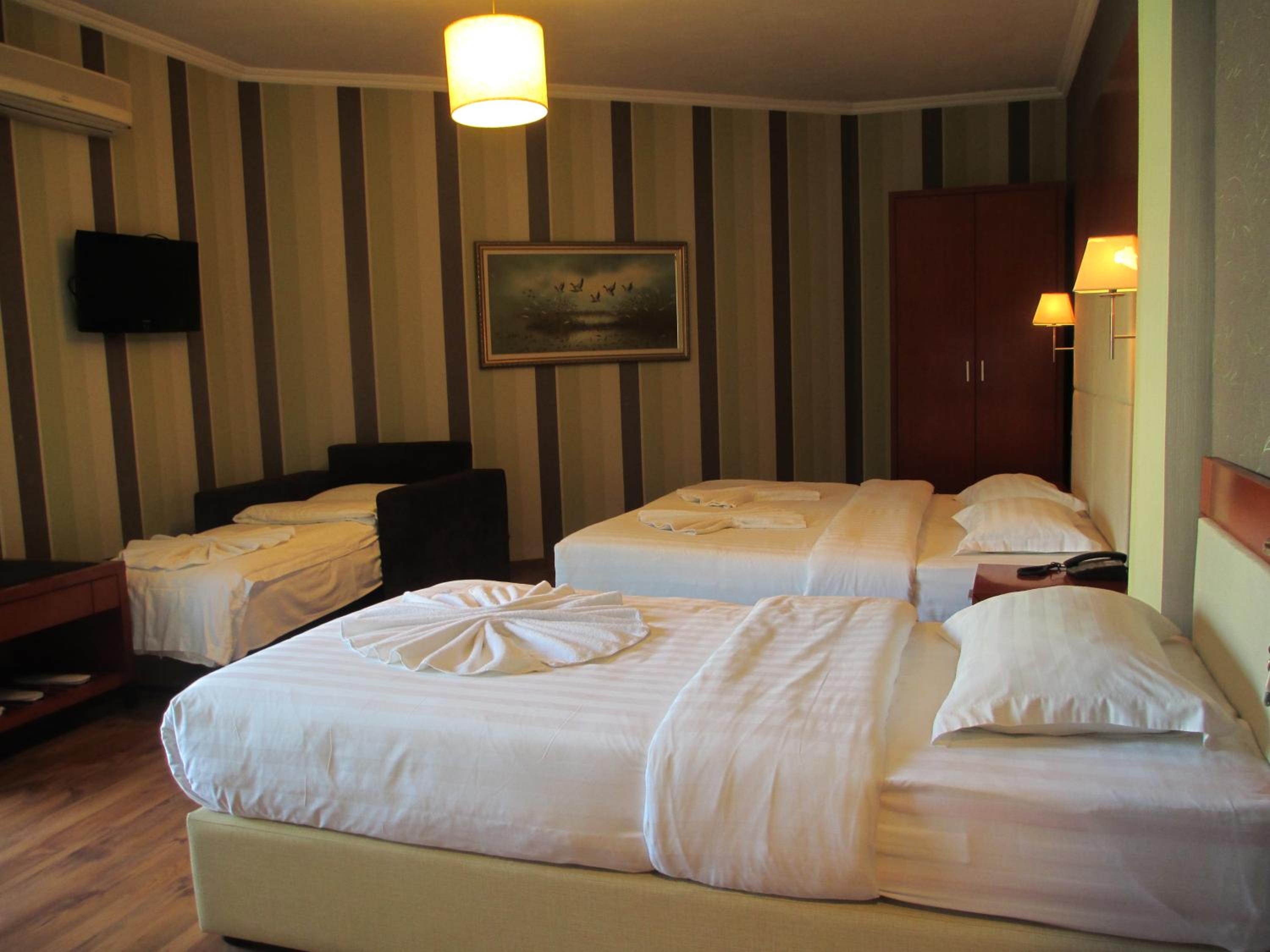 Quadruple Room photo 2