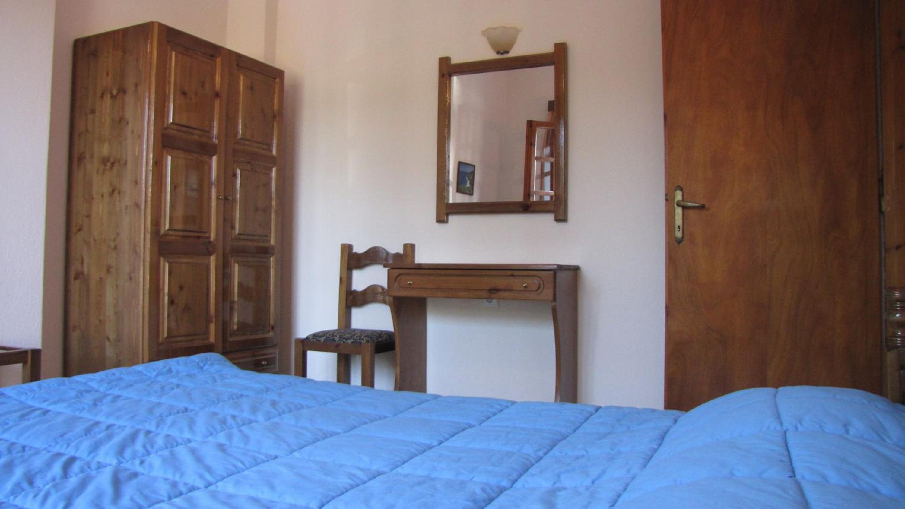 Two-Bedroom Apartment - Photo 6