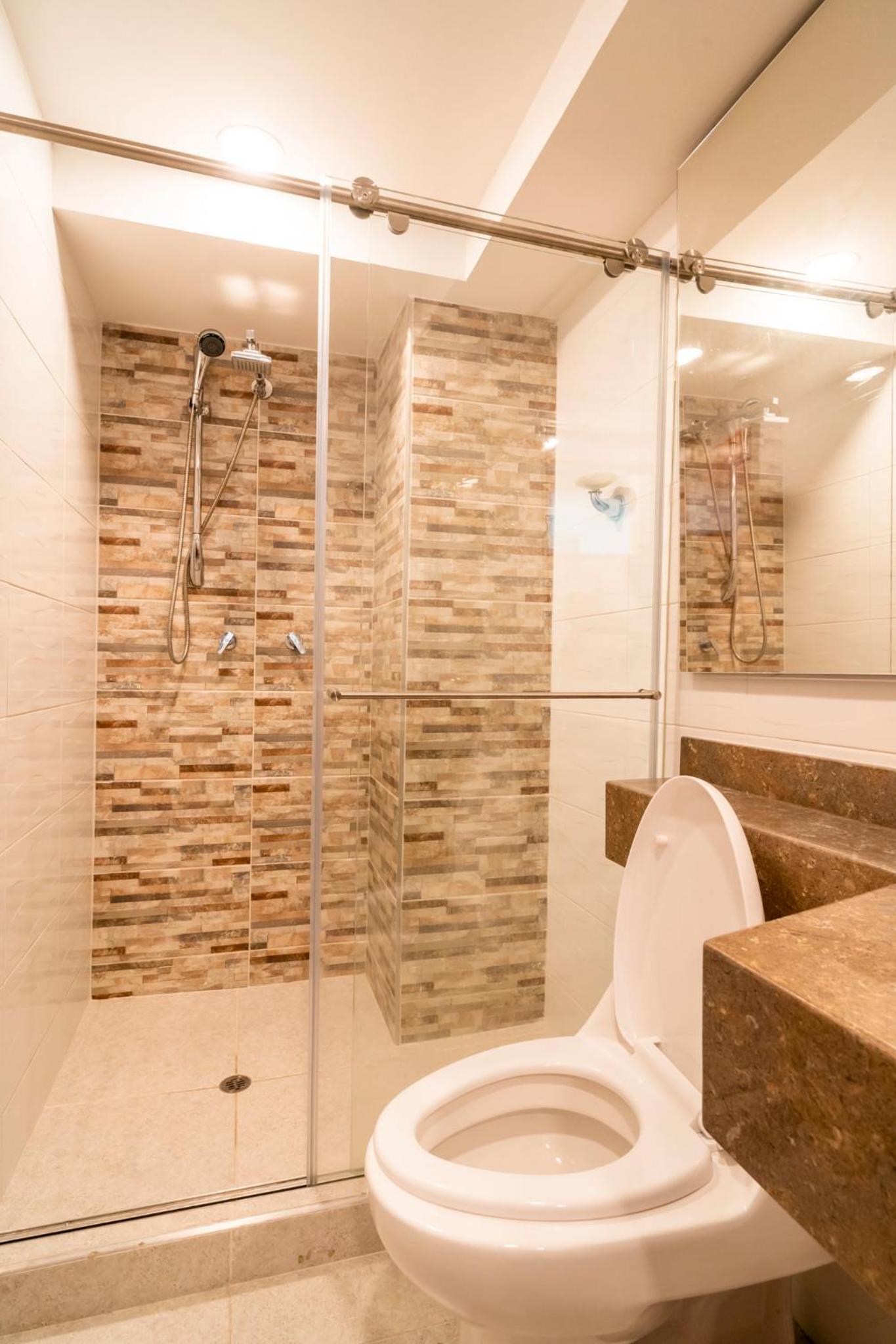 Studio Apartment - Photo 15