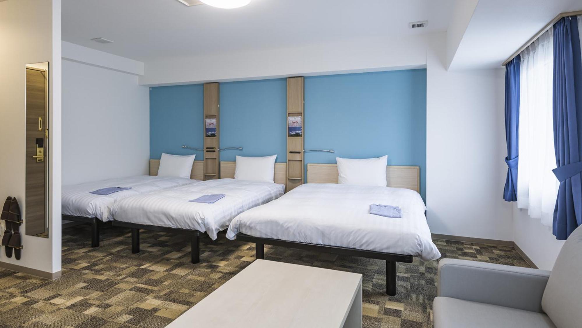 Standard Triple Room - Smoking photo 1