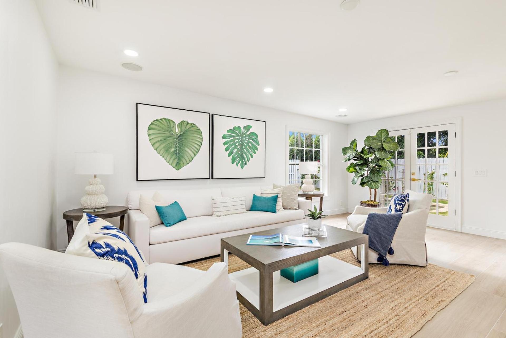 Six-Bedroom Holiday Home