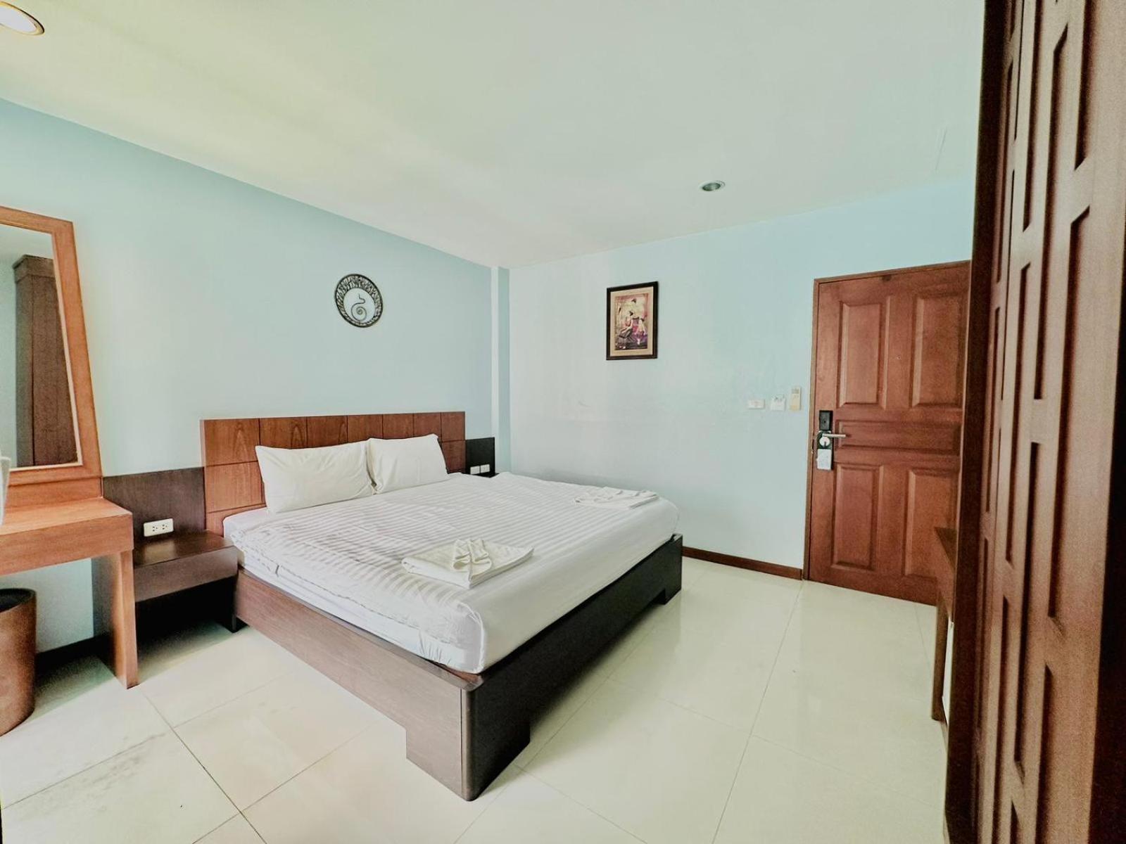 Deluxe Double Room - Photo 3