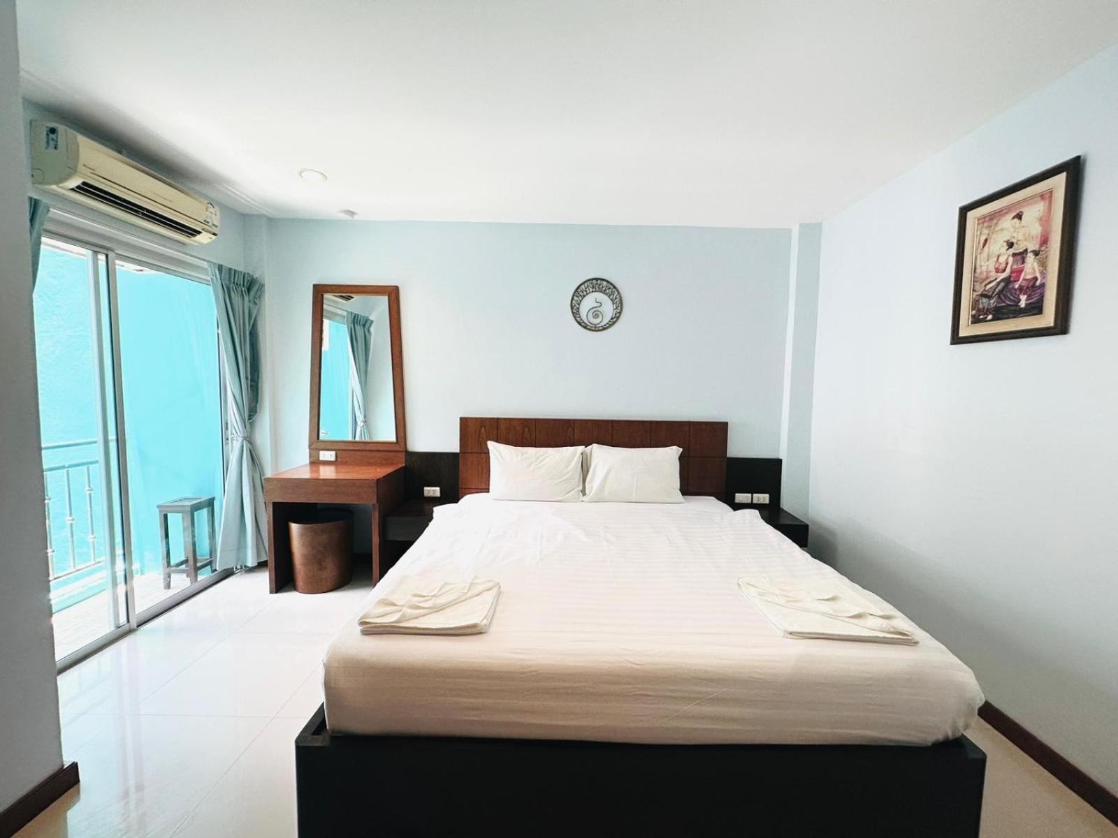 Deluxe Double Room - Photo 5