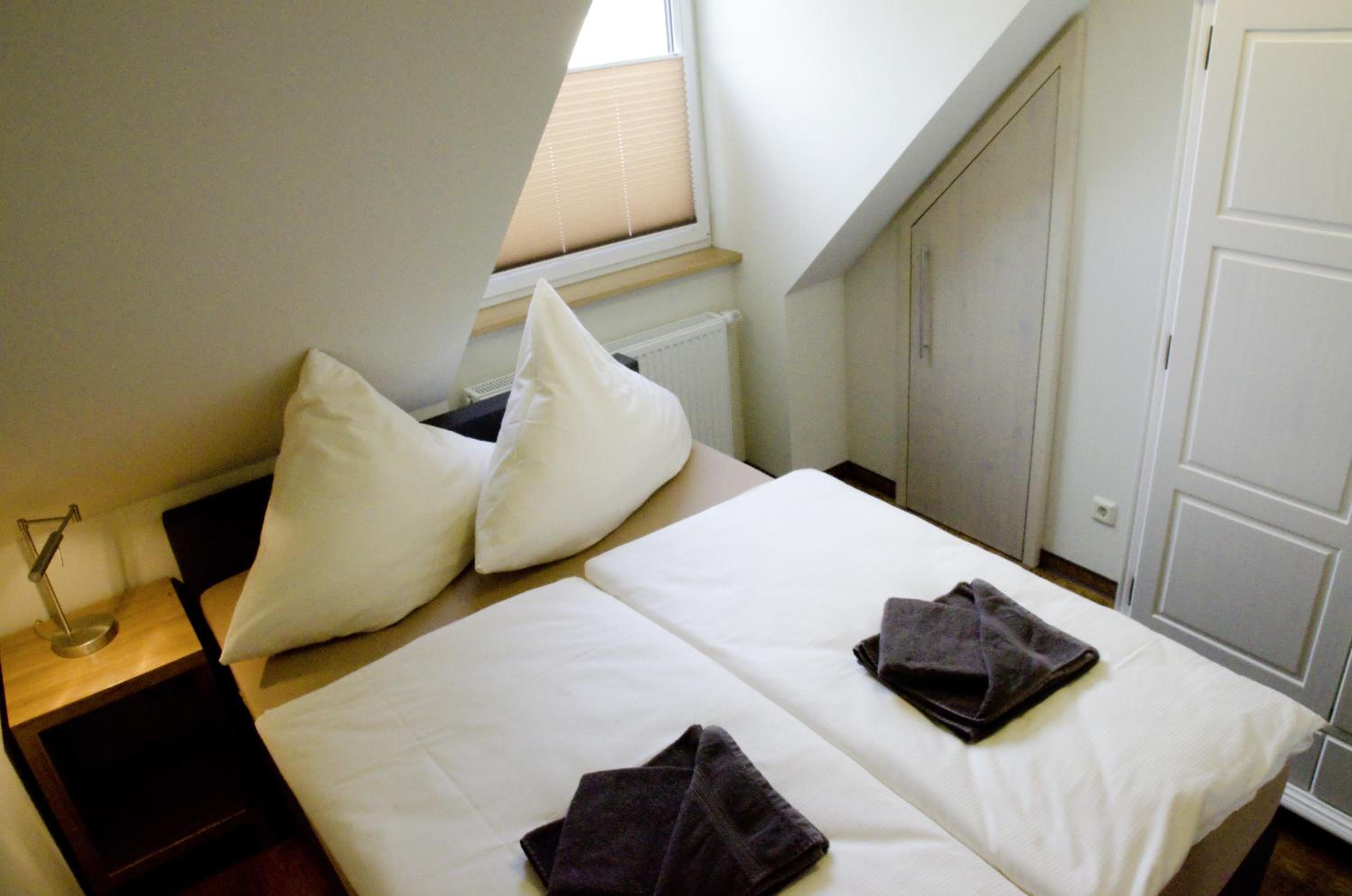 Apartment with Balcony photo 2