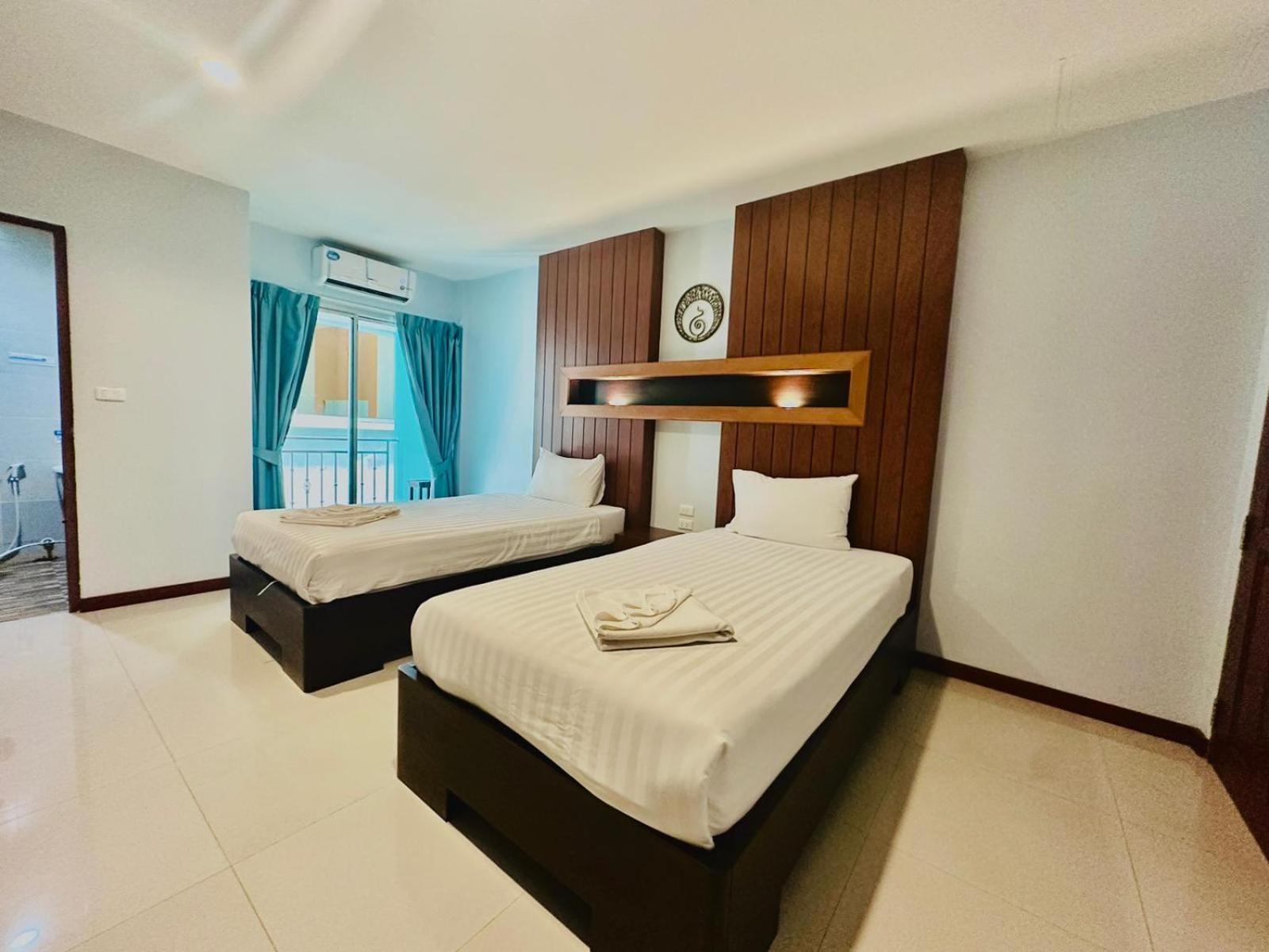 Deluxe Twin Room - Photo 1