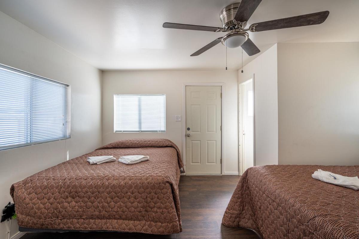 One-Bedroom House photo 1