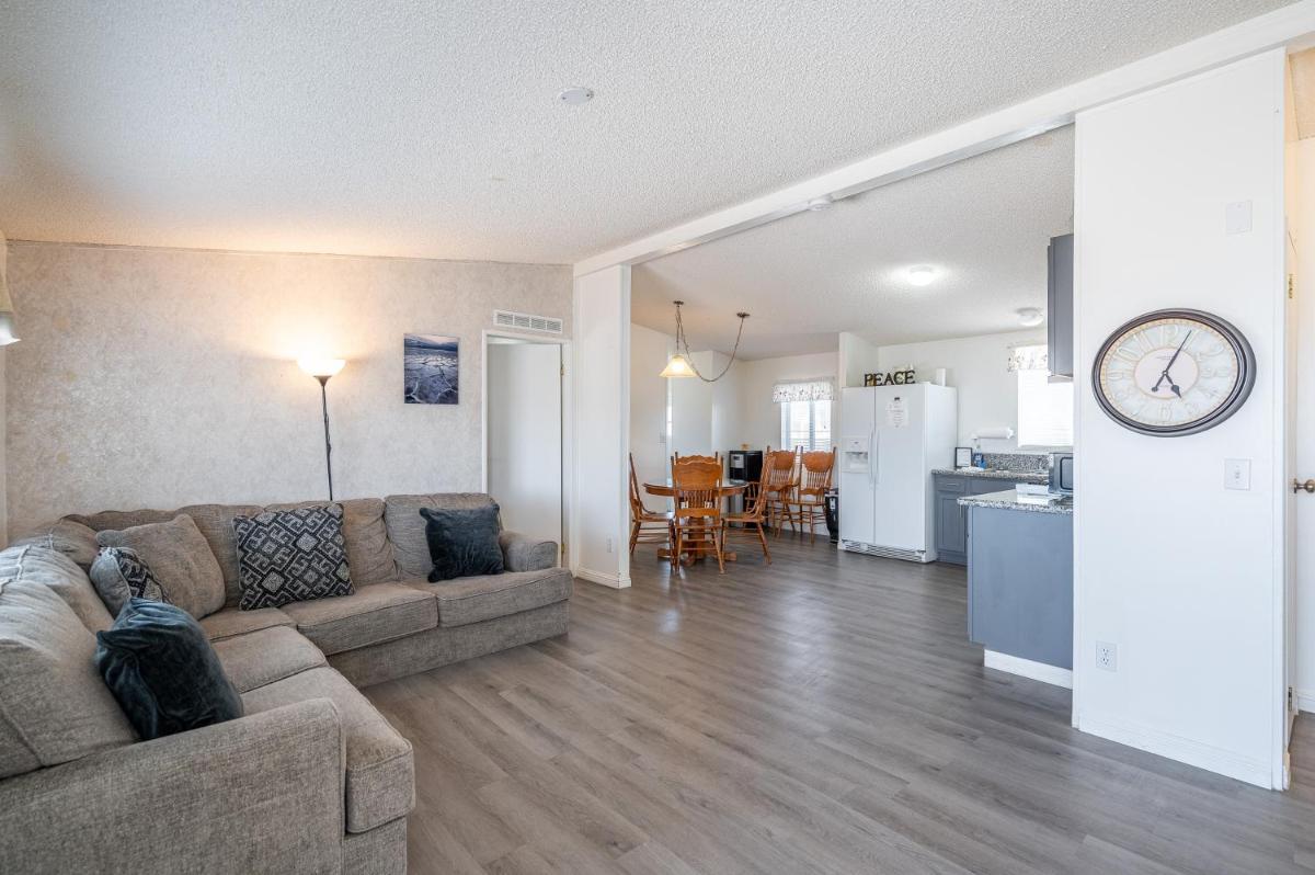 Three-Bedroom House photo 1
