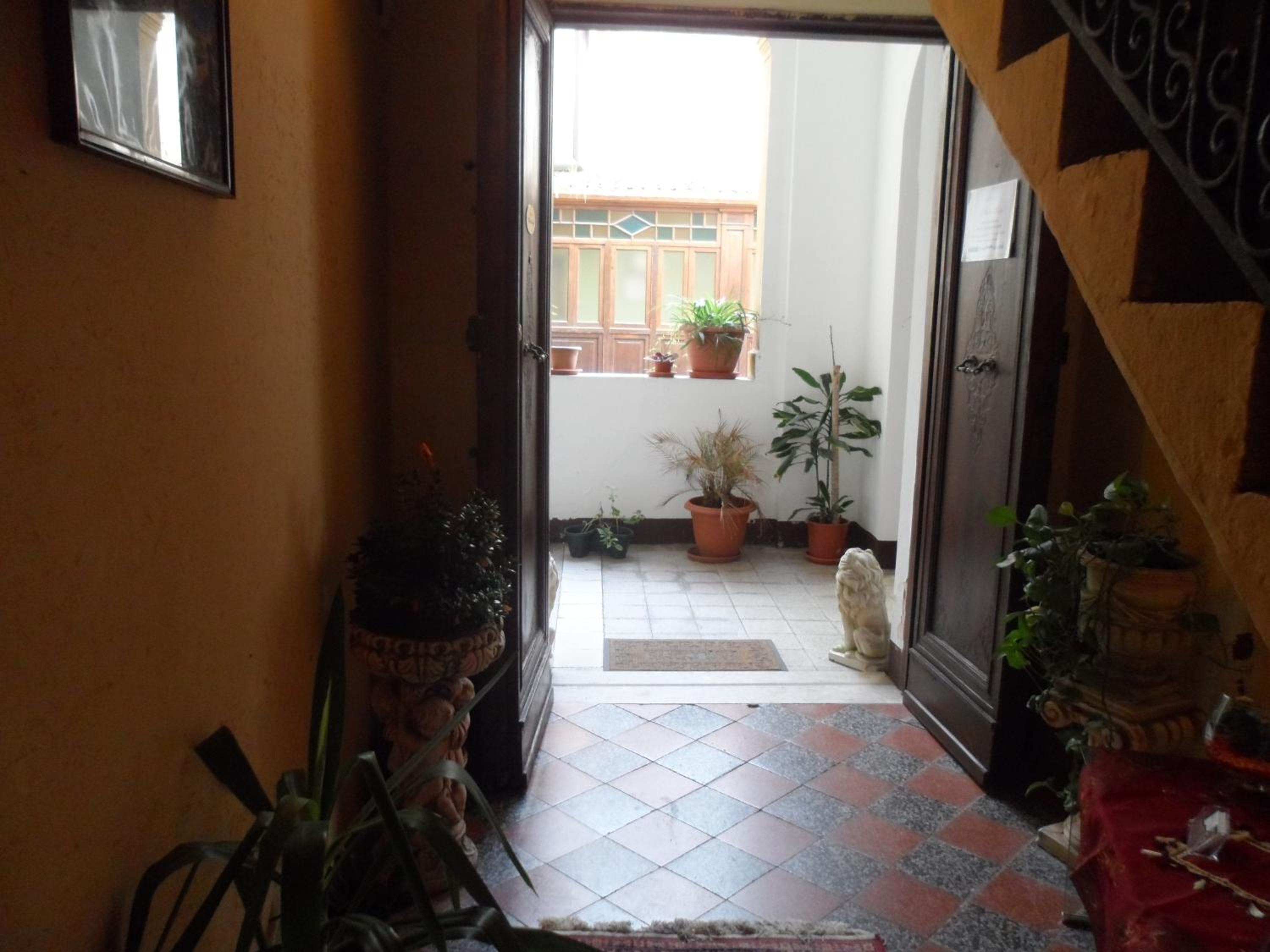 Single Room with Shared Bathroom photo 2