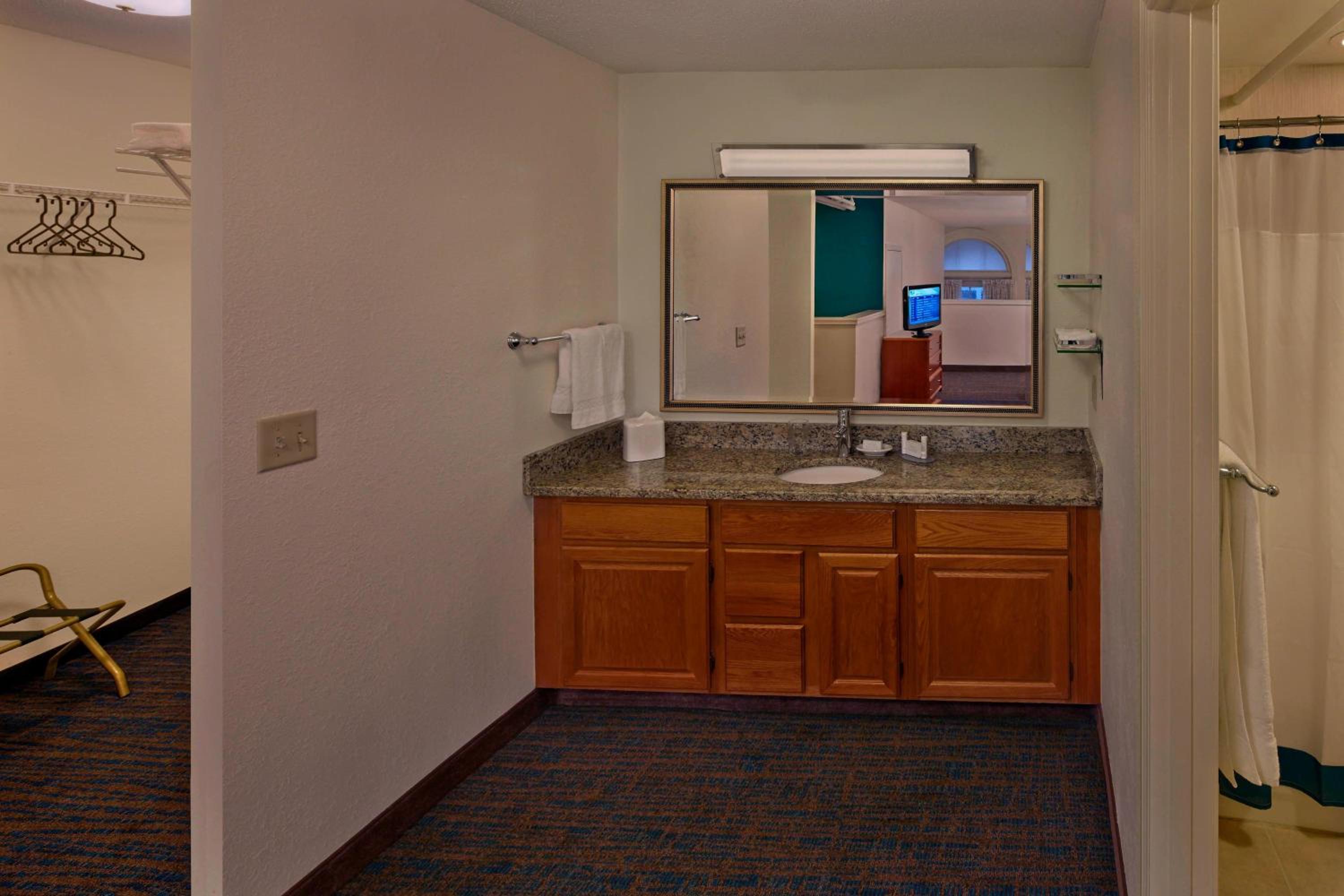 Two-Bedroom Suite - Photo 1