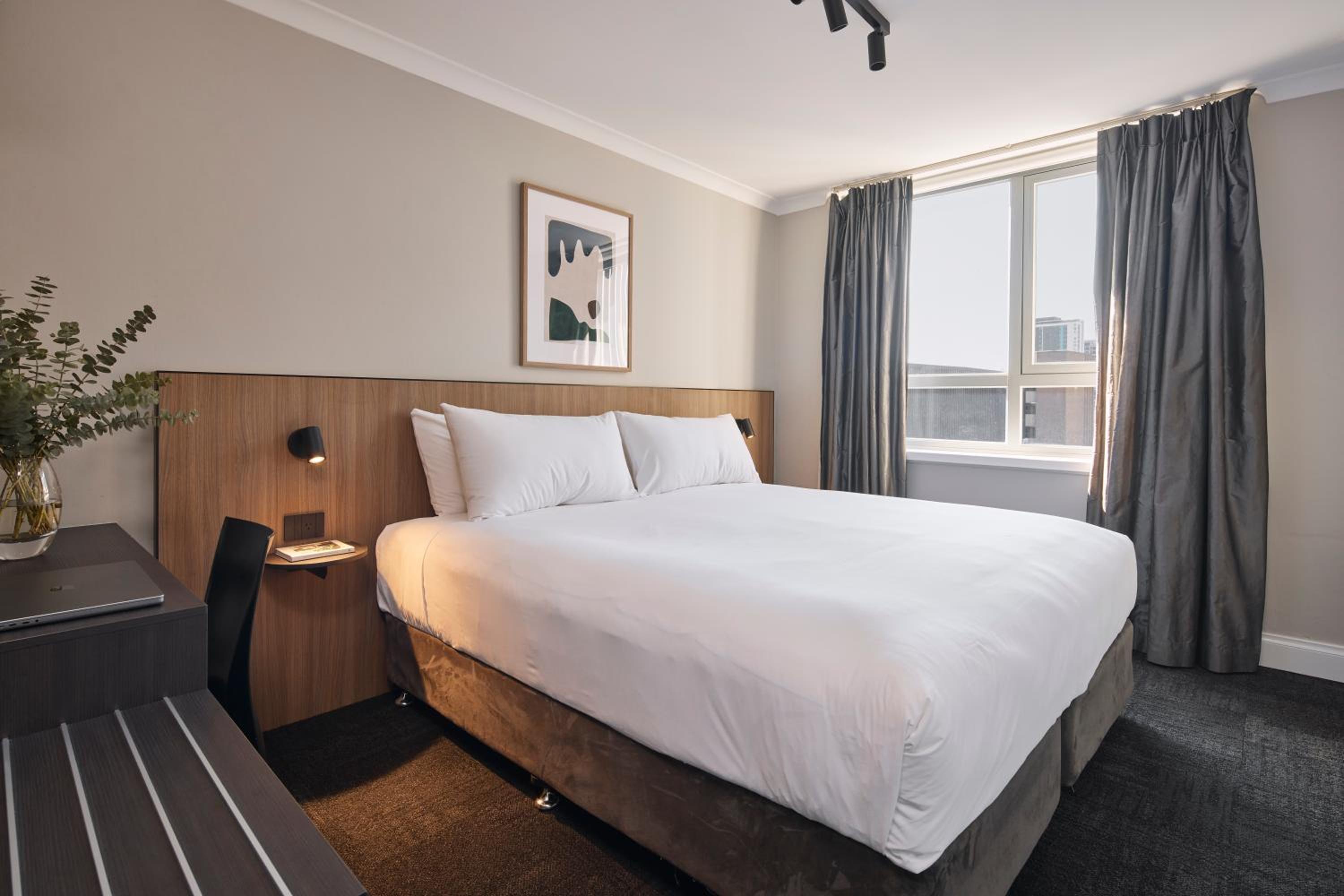 Petite King Room - Photo 3