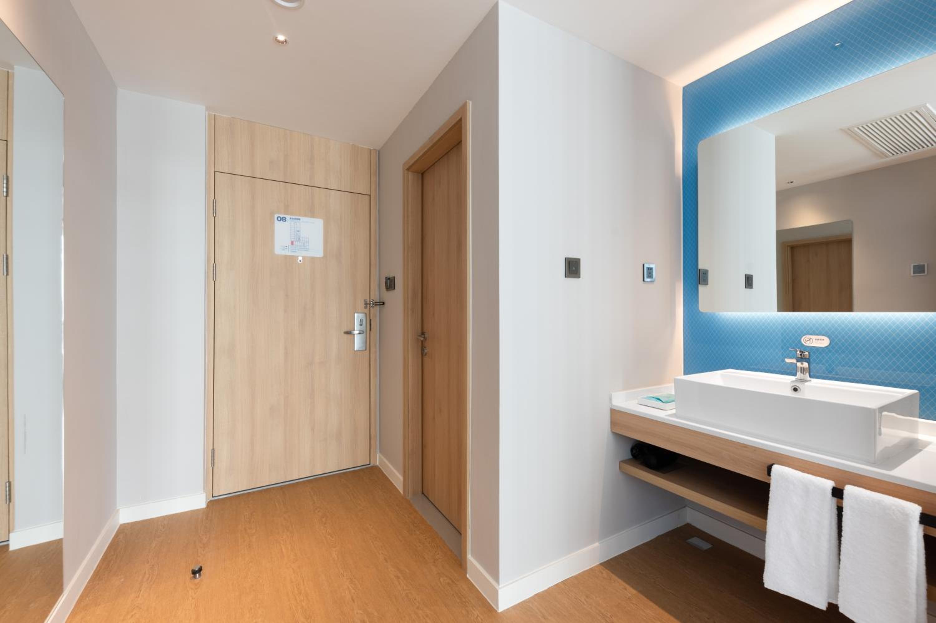 Specialty Room - Photo 3