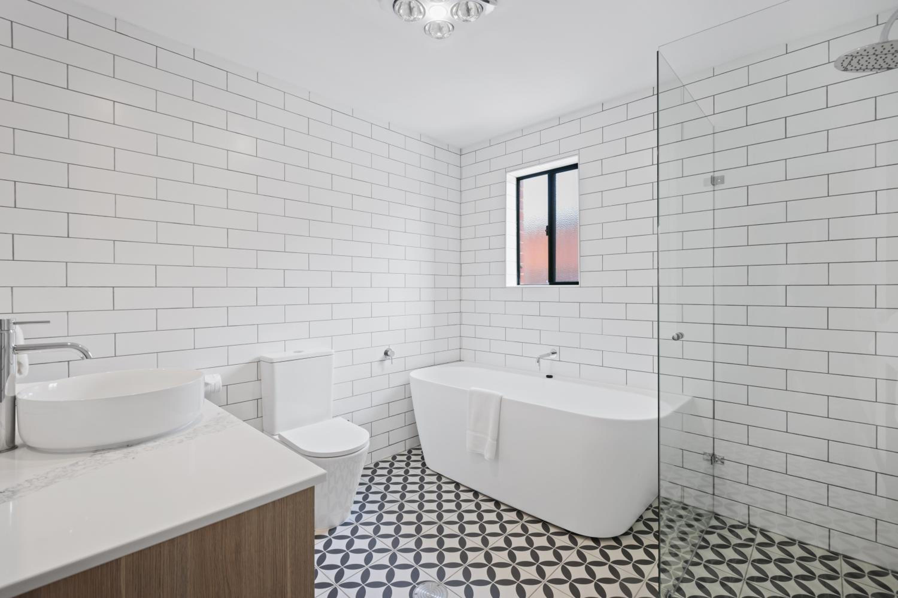 Two-Bedroom Apartment - Photo 9