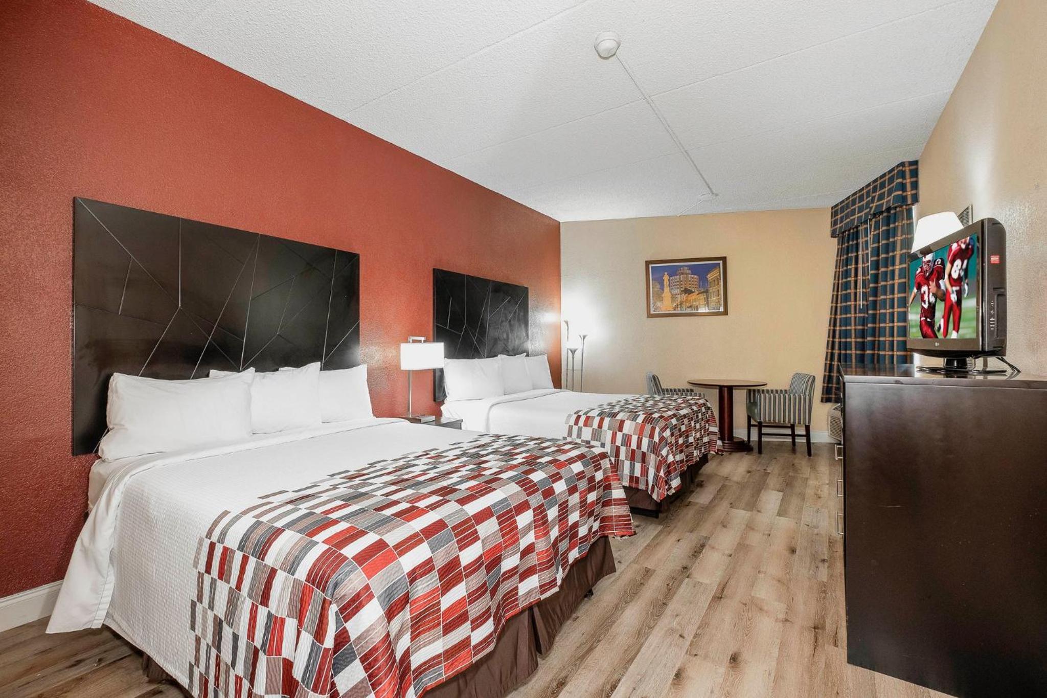 Deluxe Room with Two Queen Beds Non-Smoking photo 1