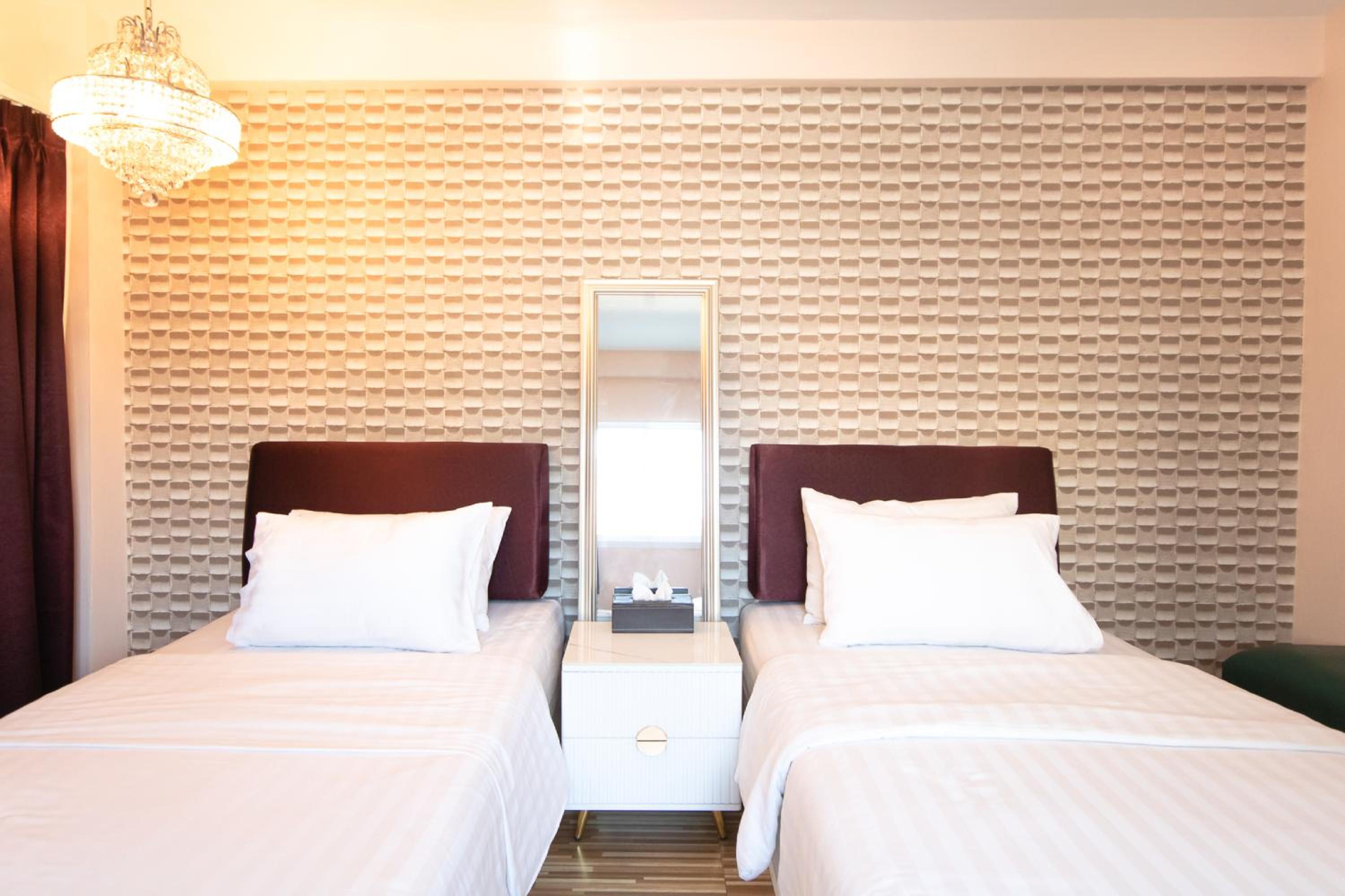 Deluxe Twin Room photo 3