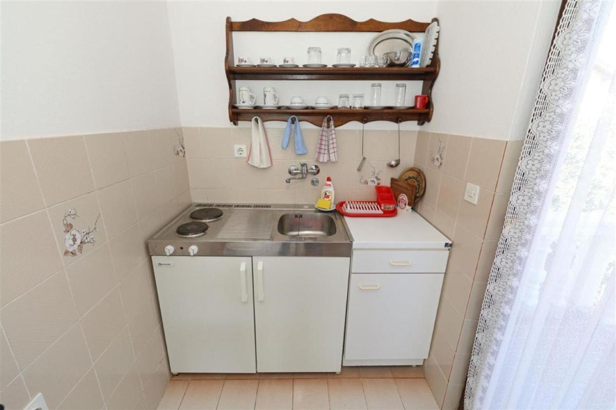 Studio Apartment 2 photo 3