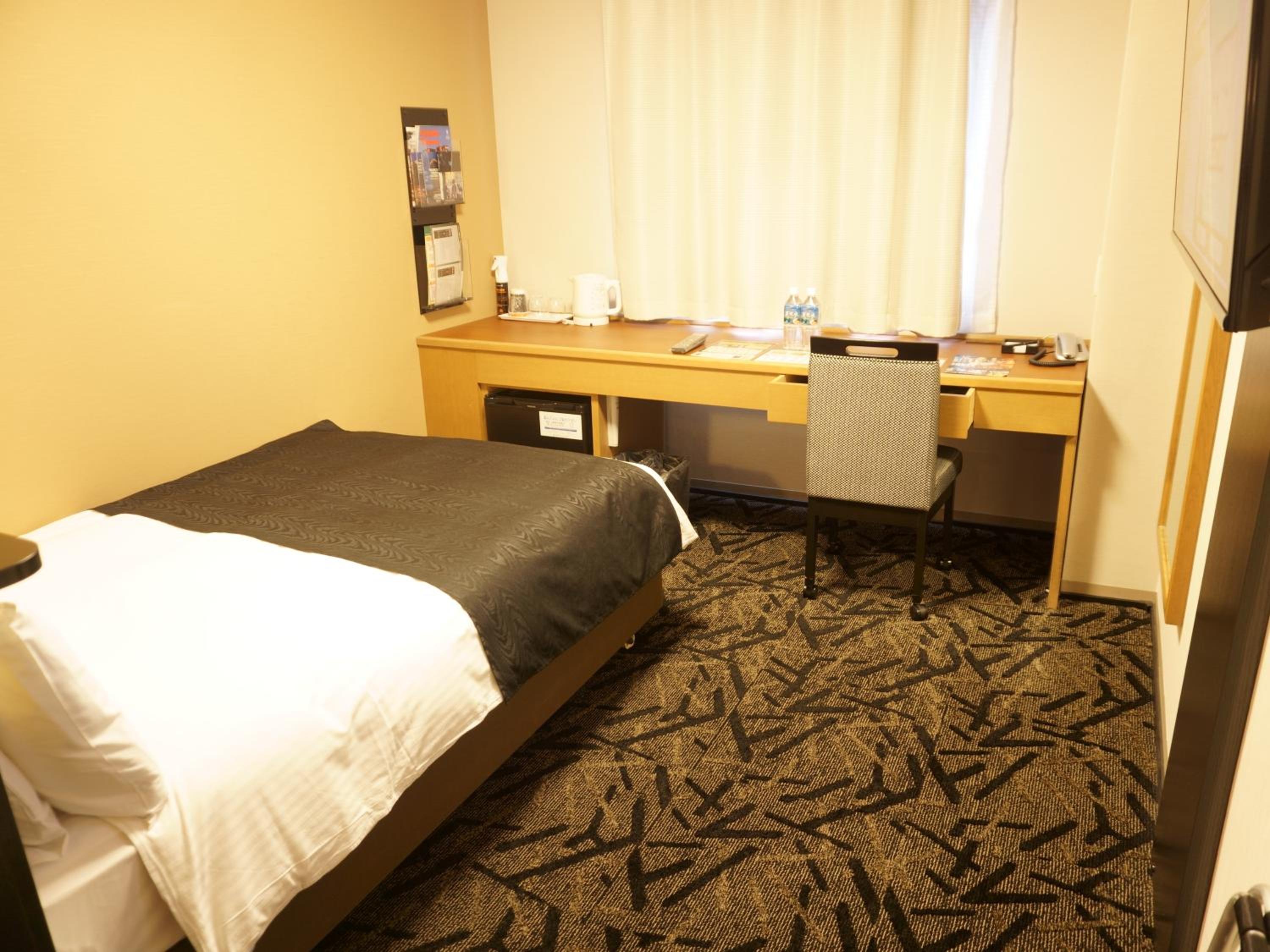 Double Room with Small Double Bed - Non-Smoking - Photo 24