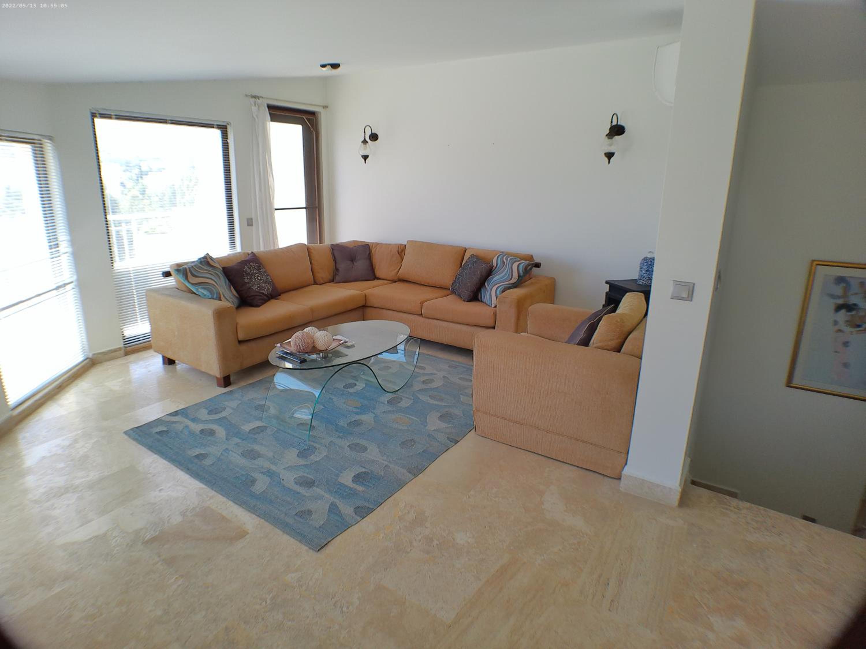 Appartamento con 3 Camere da Letto