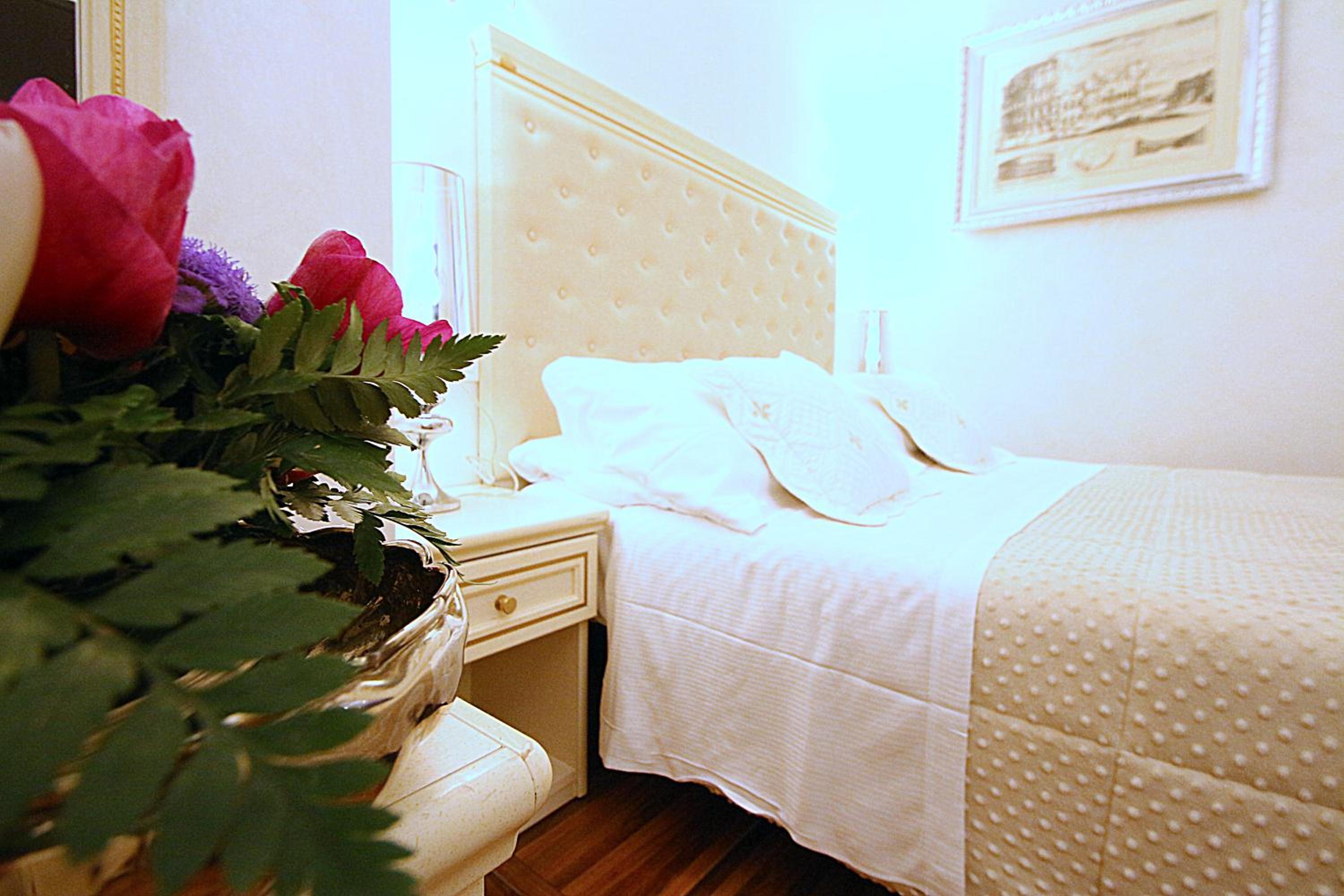 Standard Double or Twin Room photo 1