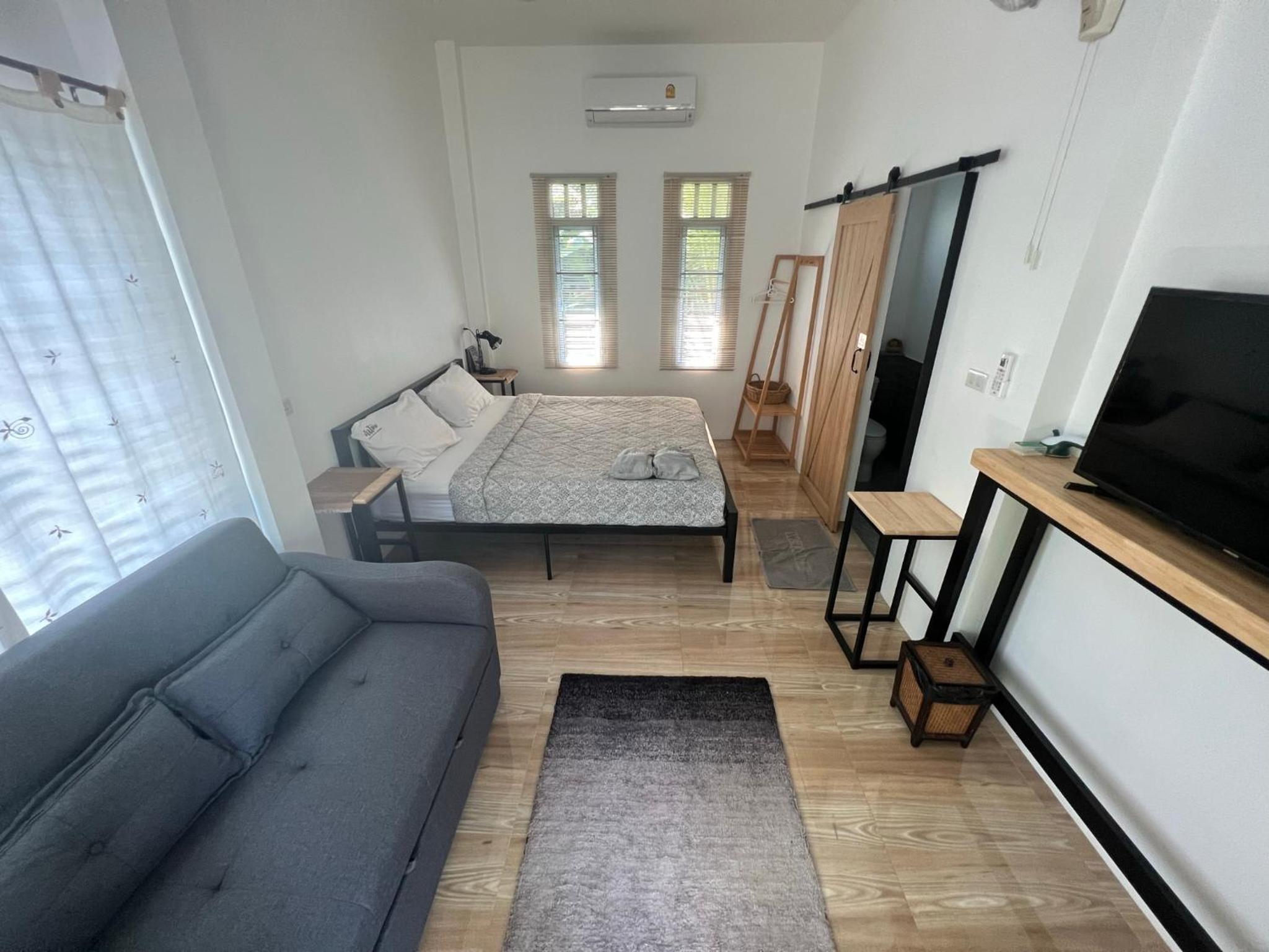 Two-Bedroom House - Photo 13
