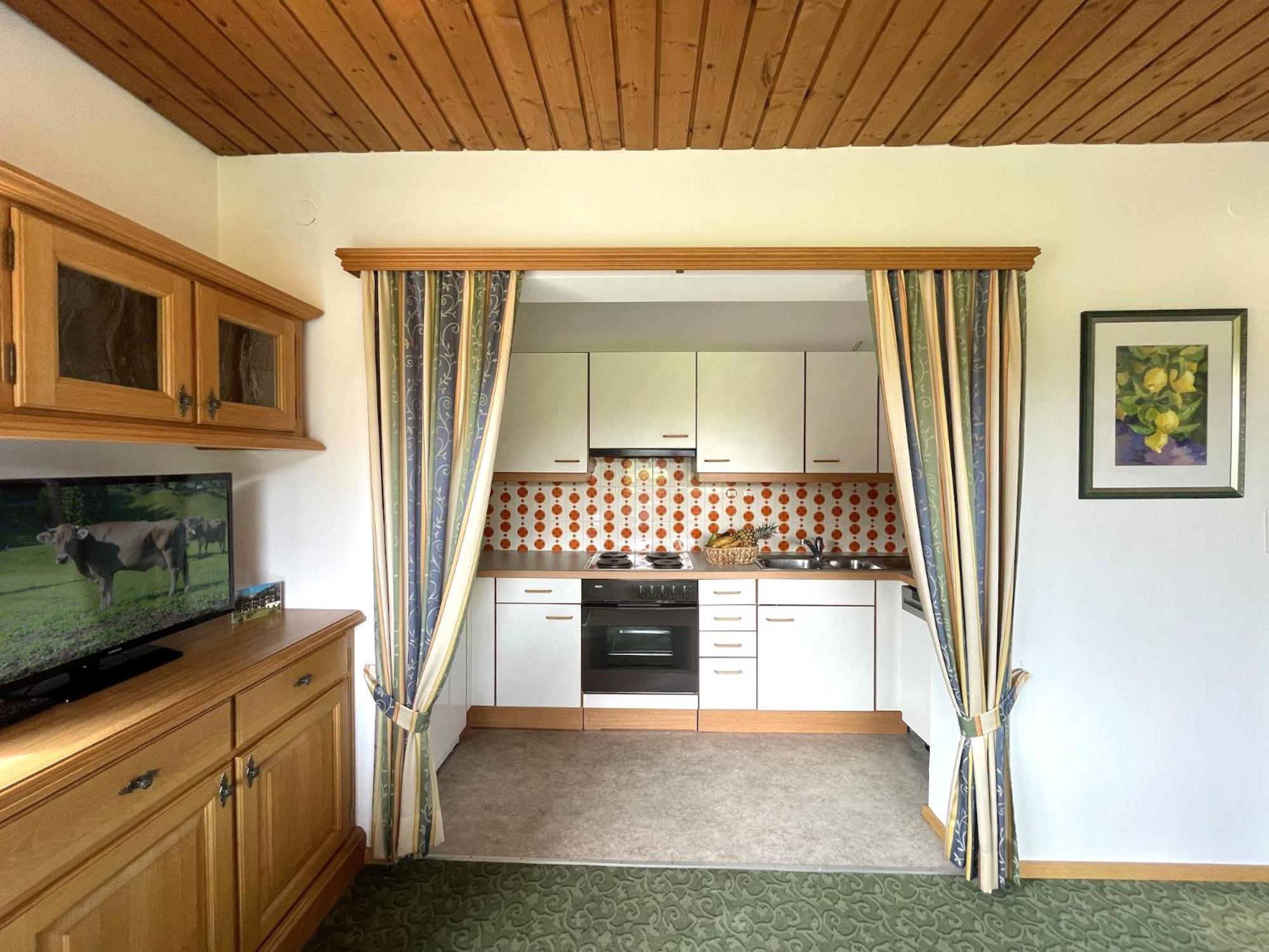 Two-Bedroom Apartment with Terrace - Photo 3