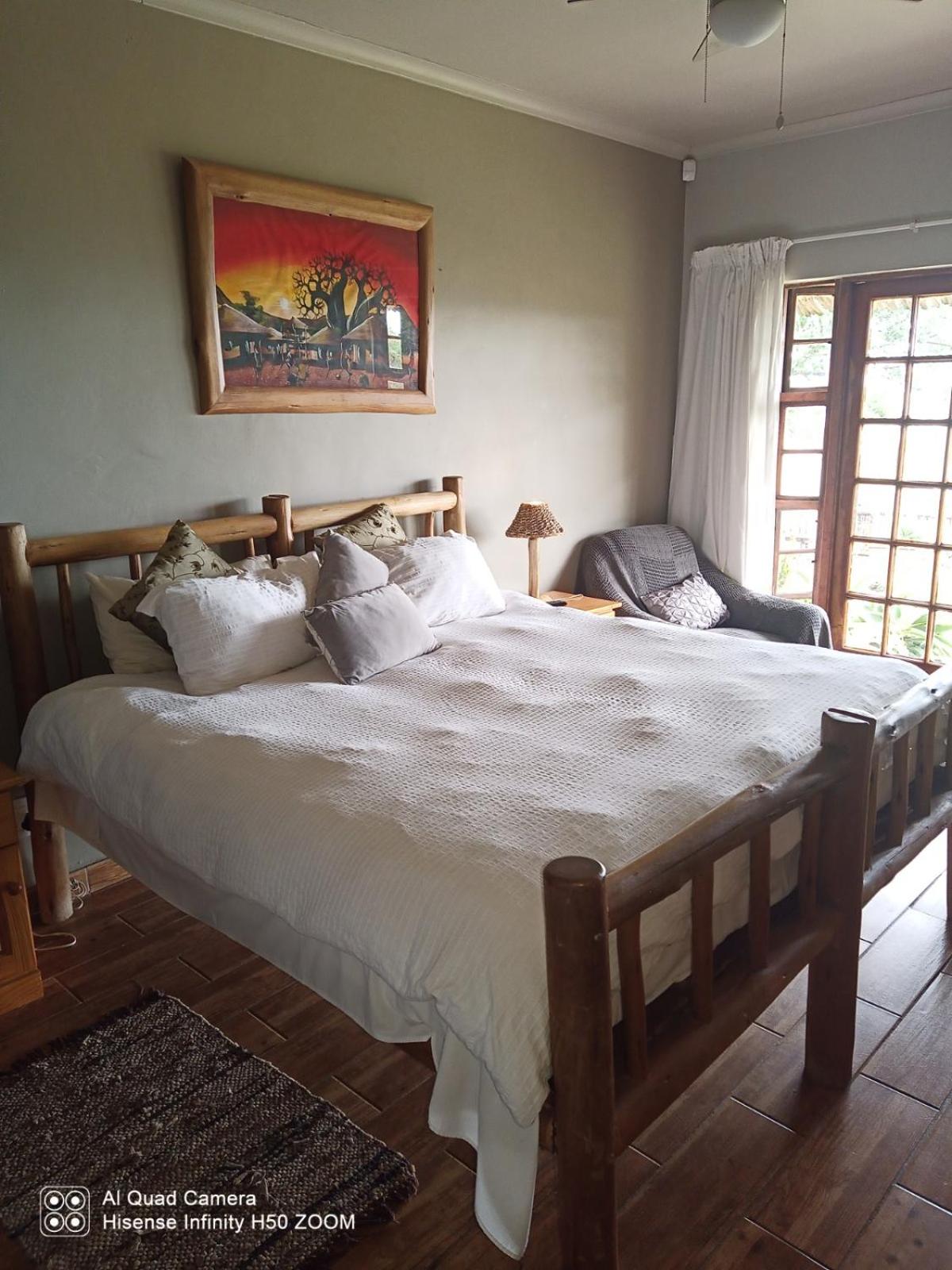 Double Room with Private Bathroom photo 2