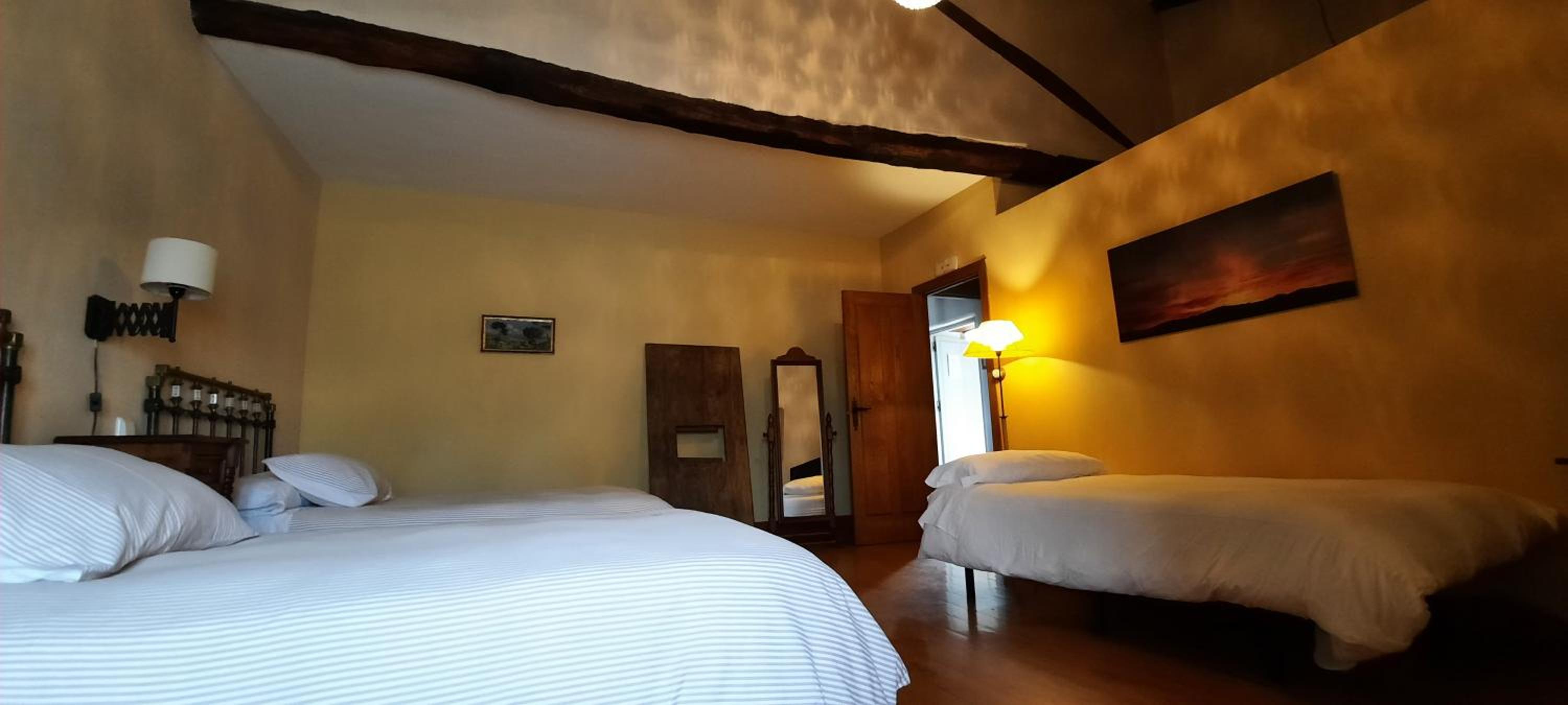 Superior Twin Room photo 3