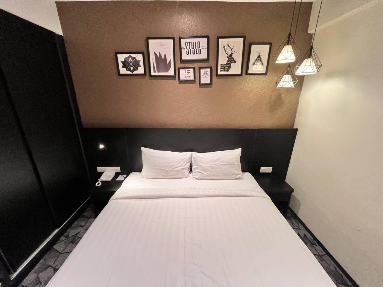 Superior King Room - No Window
